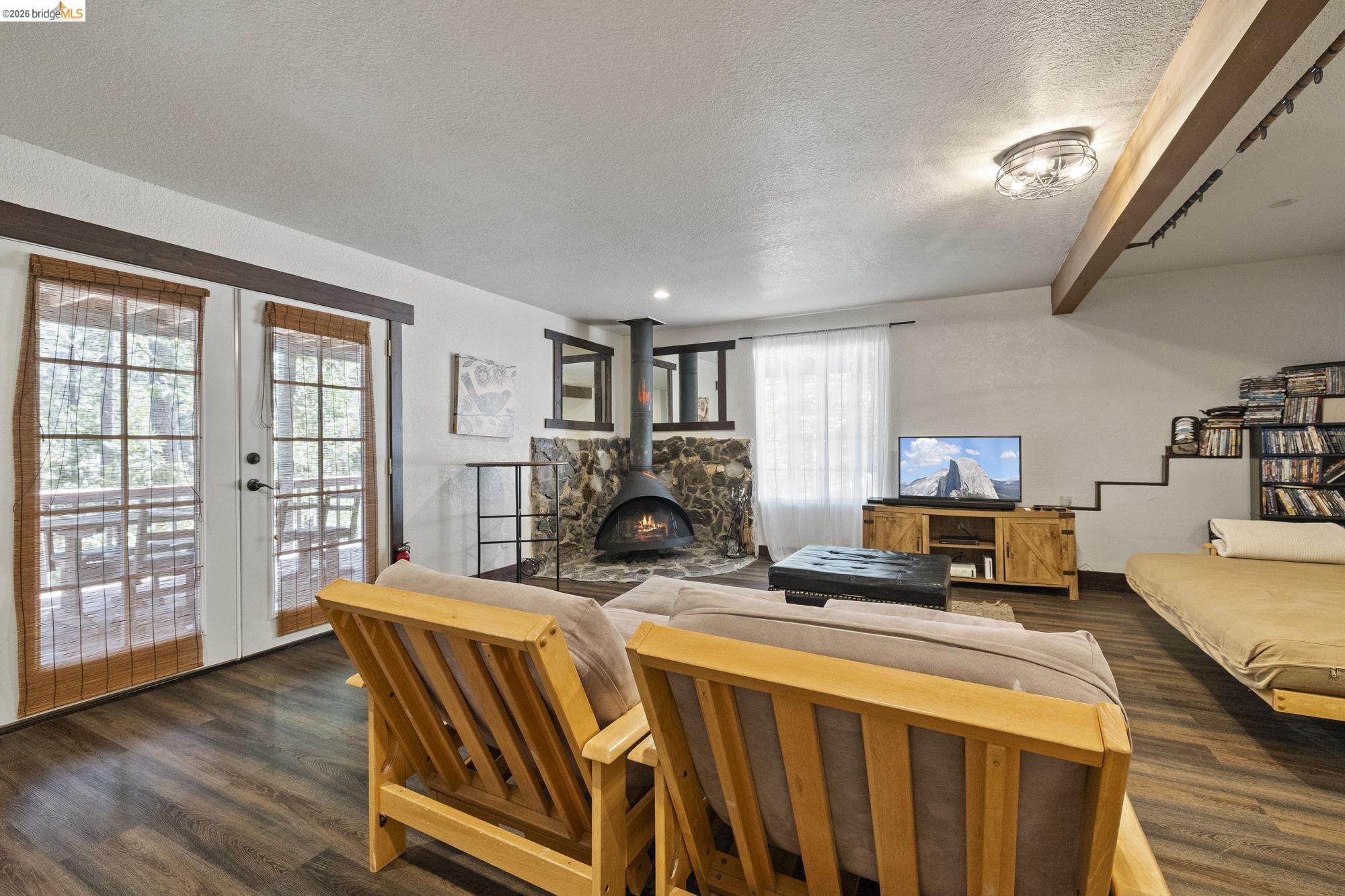 Detail Gallery Image 25 of 60 For 19824 Pine Mountain Dr, Groveland,  CA 95321 - 3 Beds | 2 Baths