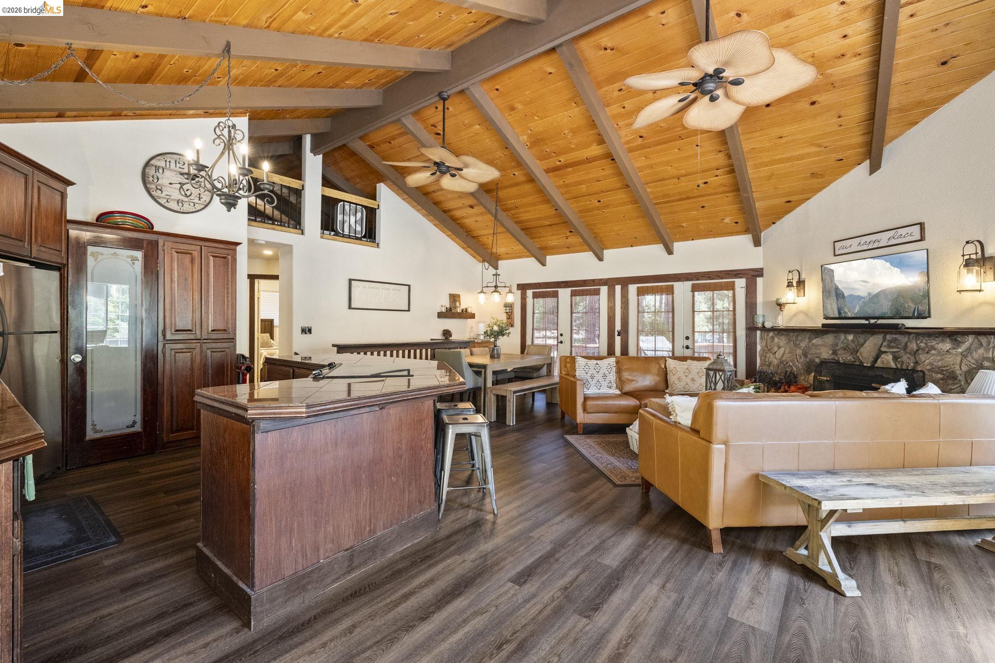 Detail Gallery Image 7 of 60 For 19824 Pine Mountain Dr, Groveland,  CA 95321 - 3 Beds | 2 Baths