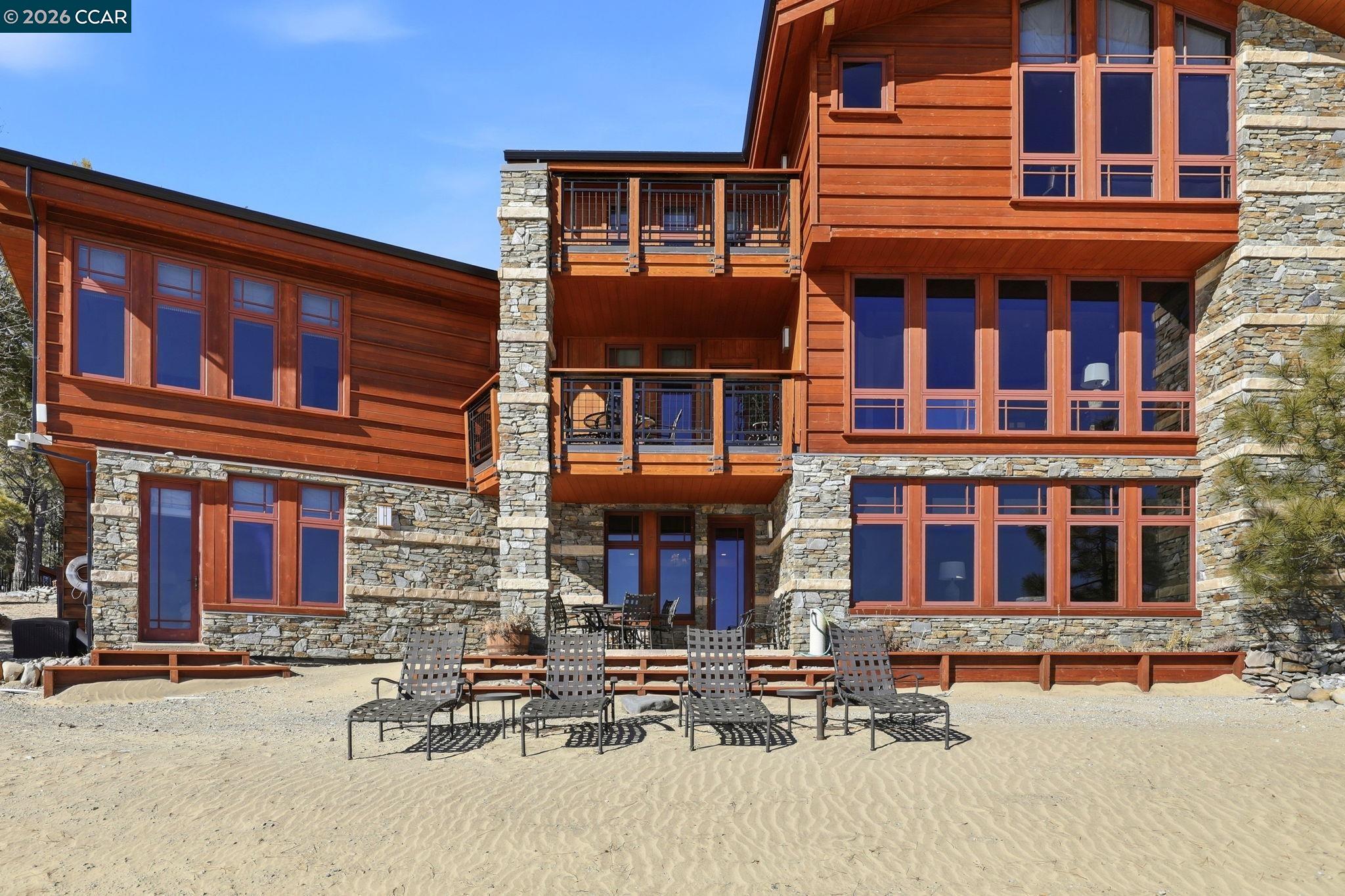 Detail Gallery Image 2 of 42 For 6750 N Lake Blvd #1,  Tahoe Vista,  CA 96148 - 4 Beds | 4/1 Baths