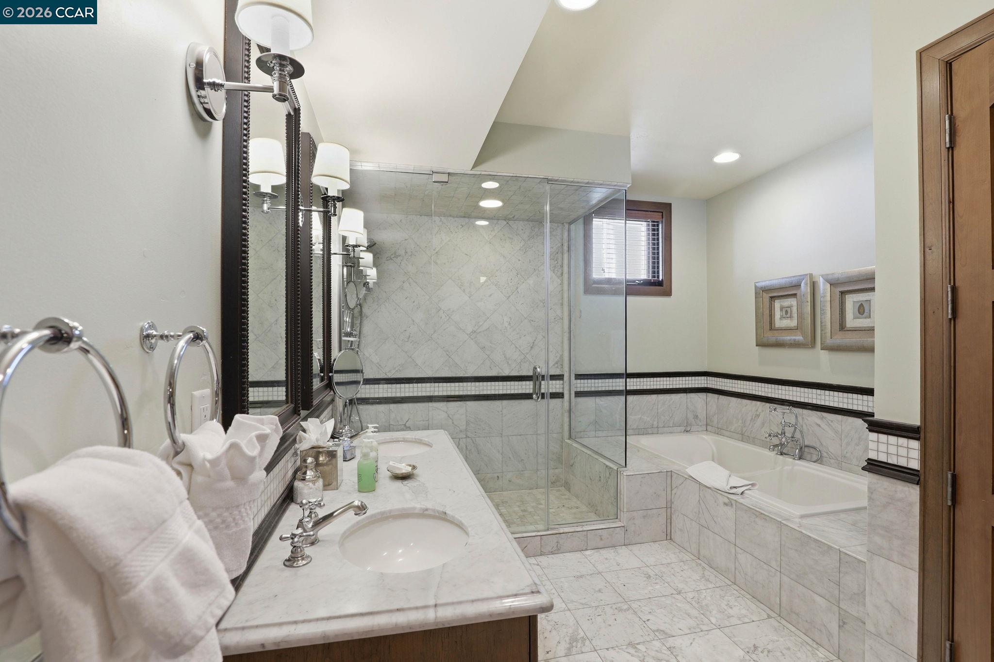 Detail Gallery Image 20 of 42 For 6750 N Lake Blvd #1,  Tahoe Vista,  CA 96148 - 4 Beds | 4/1 Baths