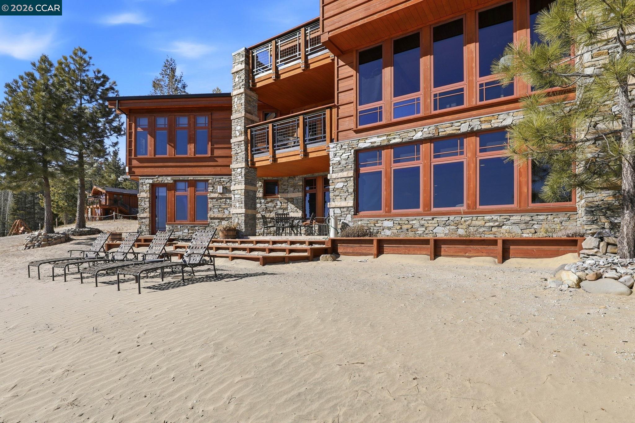 Detail Gallery Image 4 of 42 For 6750 N Lake Blvd #1,  Tahoe Vista,  CA 96148 - 4 Beds | 4/1 Baths