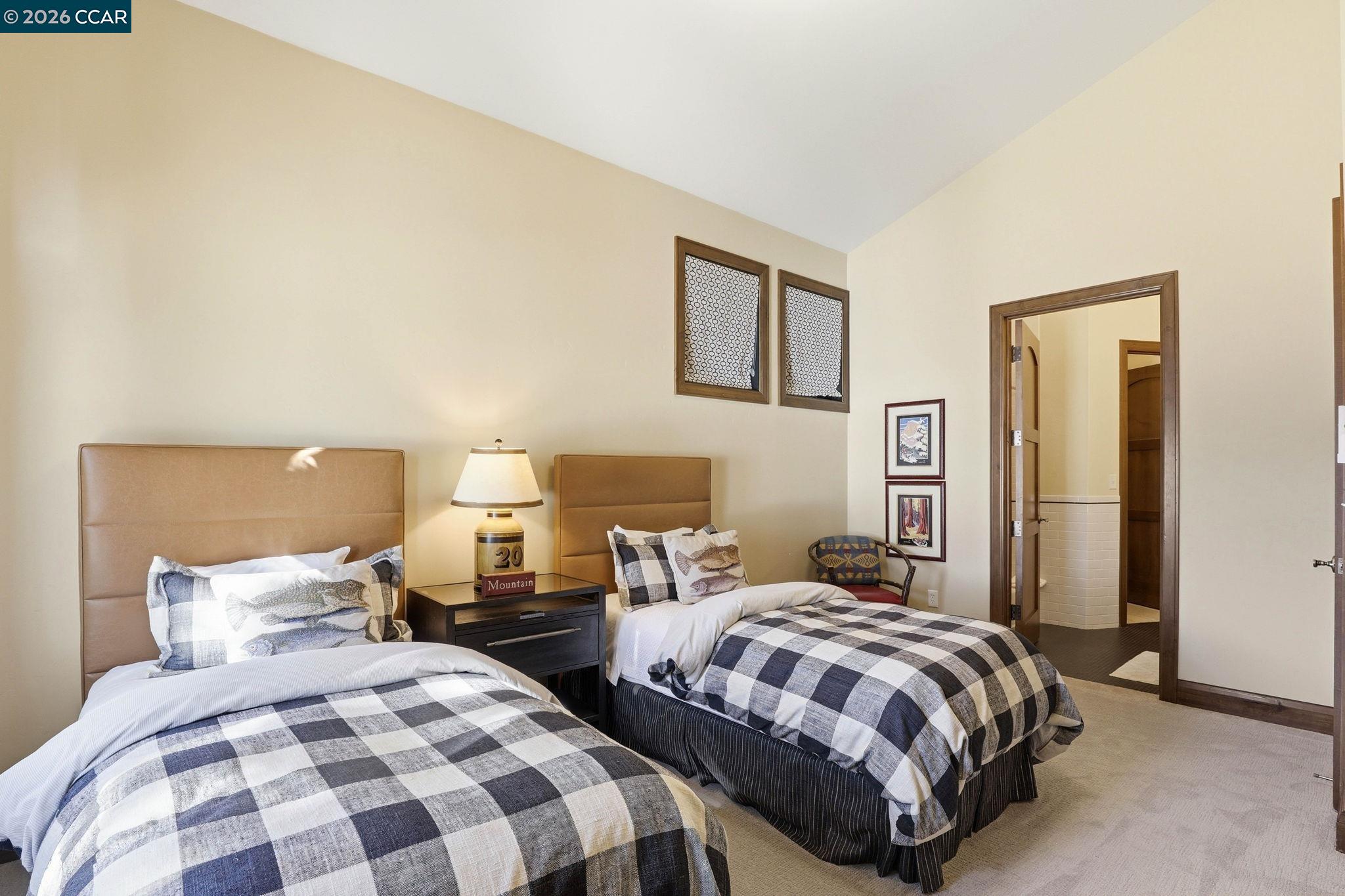 Detail Gallery Image 35 of 42 For 6750 N Lake Blvd #1,  Tahoe Vista,  CA 96148 - 4 Beds | 4/1 Baths
