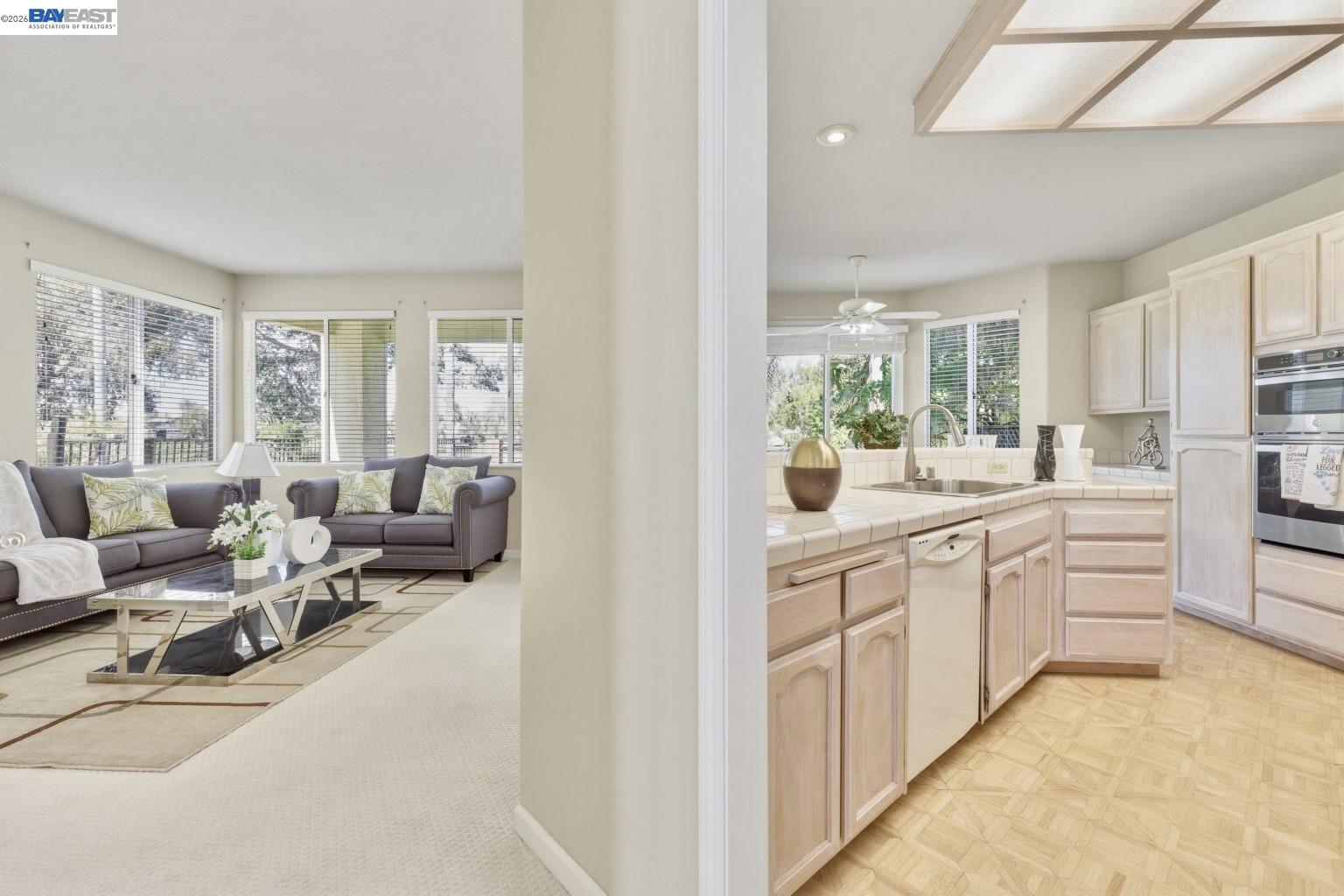 Detail Gallery Image 11 of 47 For 2595 Cherry Hills Dr, Discovery Bay,  CA 94505 - 3 Beds | 2/1 Baths