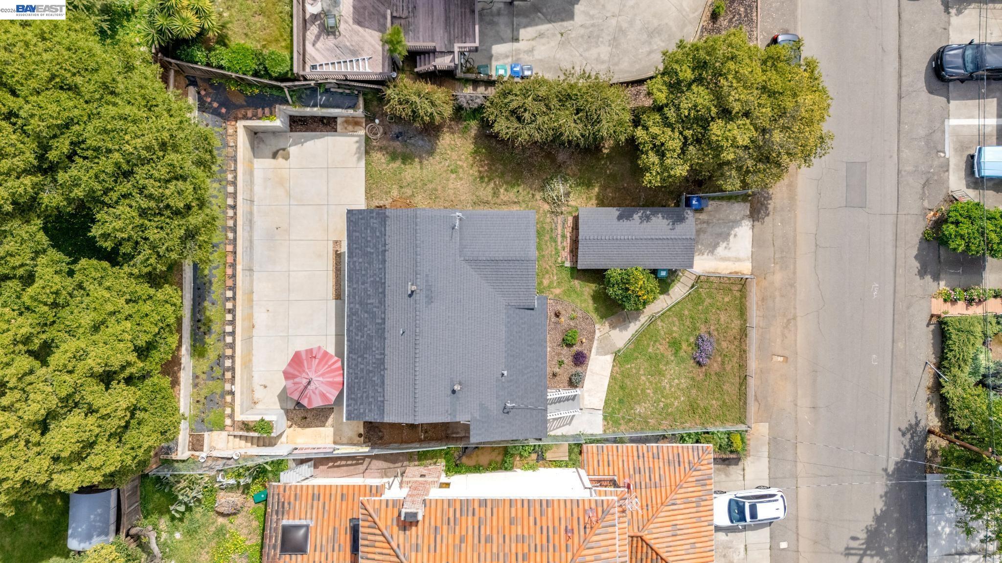 Detail Gallery Image 11 of 44 For 25910 Westview Way, Hayward,  CA 94542 - 2 Beds | 1 Baths