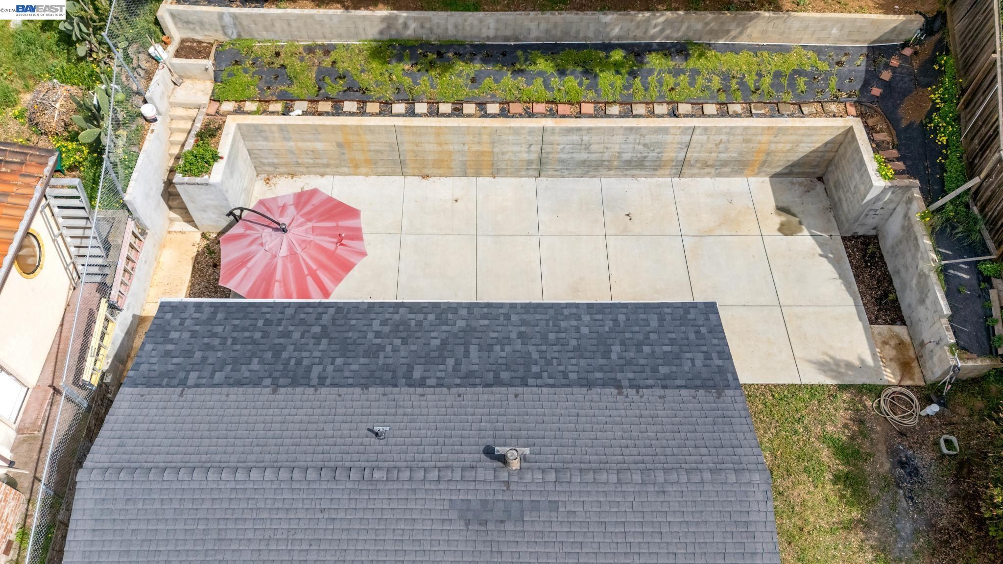 Detail Gallery Image 13 of 44 For 25910 Westview Way, Hayward,  CA 94542 - 2 Beds | 1 Baths