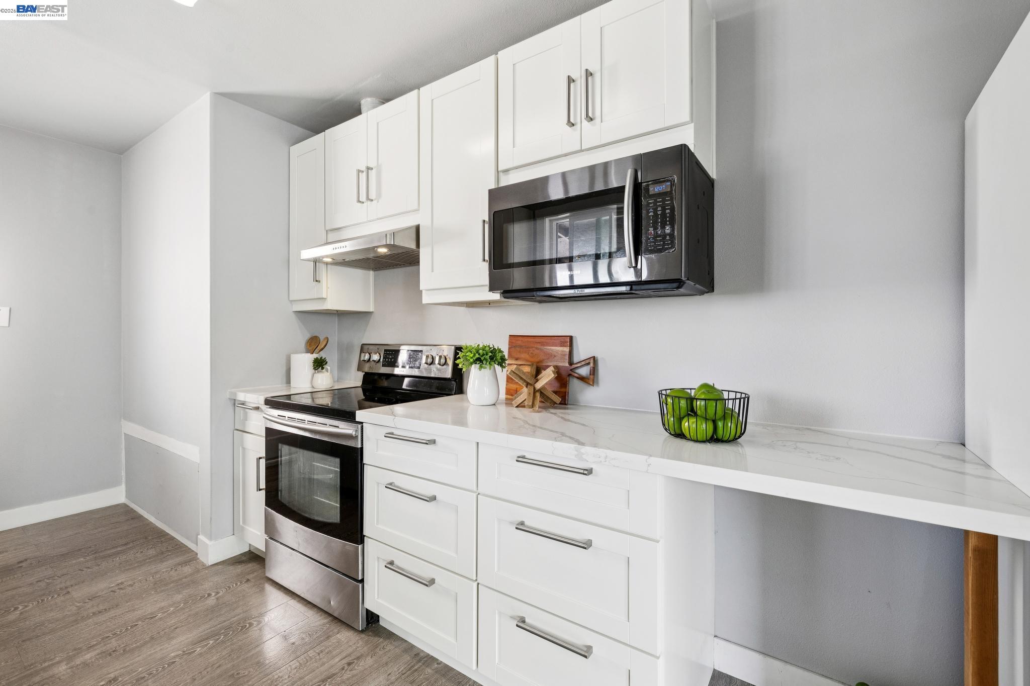 Detail Gallery Image 26 of 44 For 25910 Westview Way, Hayward,  CA 94542 - 2 Beds | 1 Baths