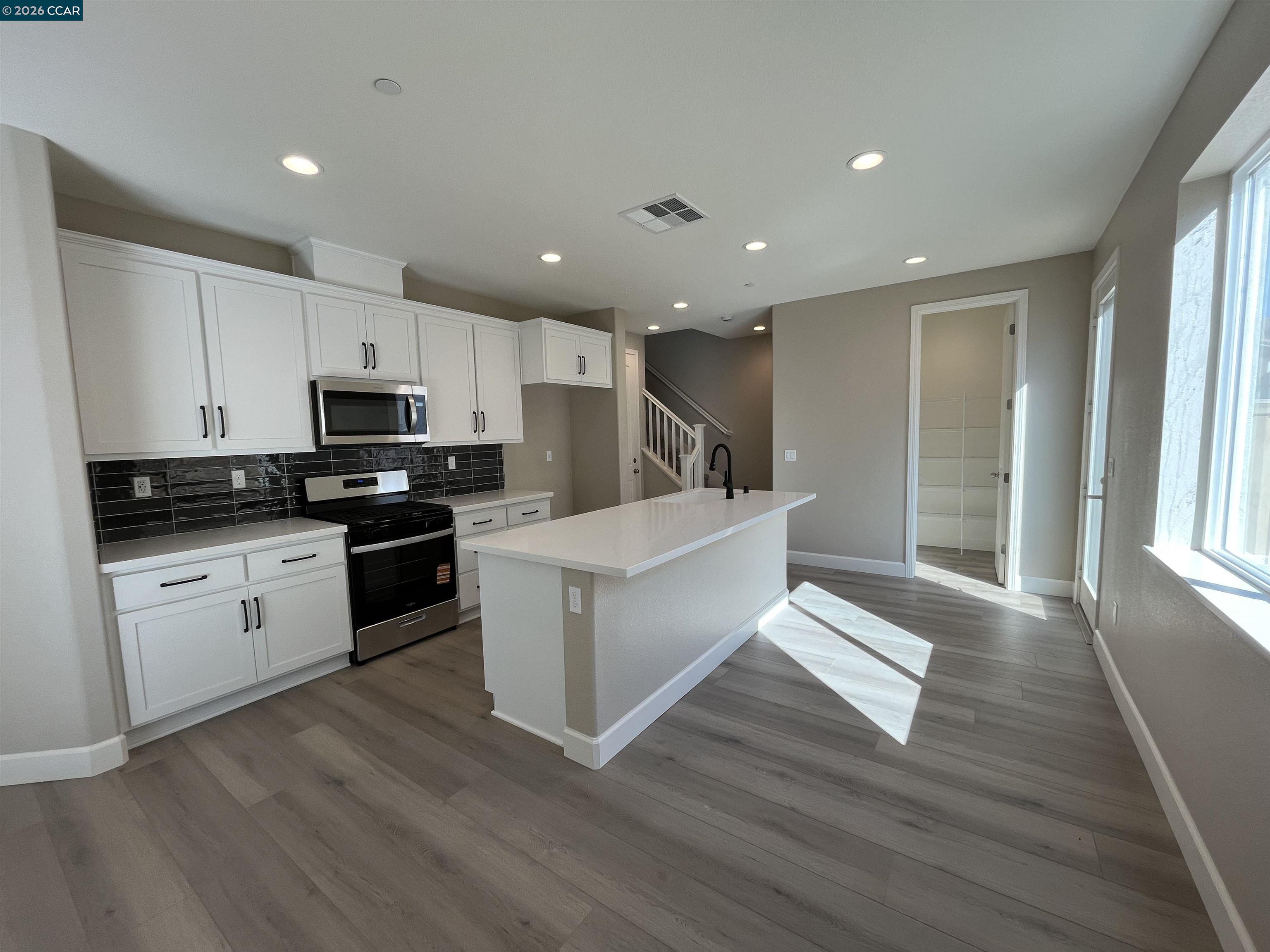 Detail Gallery Image 2 of 6 For 4808 Dolce Court, Fairfield,  CA 94534 - 4 Beds | 3 Baths