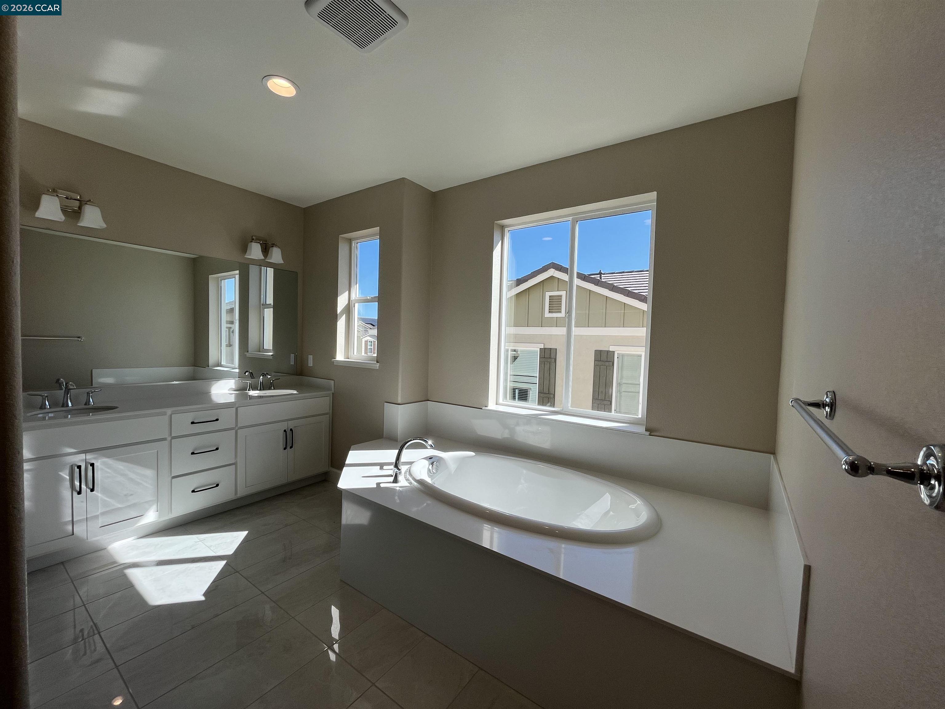 Detail Gallery Image 4 of 6 For 4808 Dolce Court, Fairfield,  CA 94534 - 4 Beds | 3 Baths