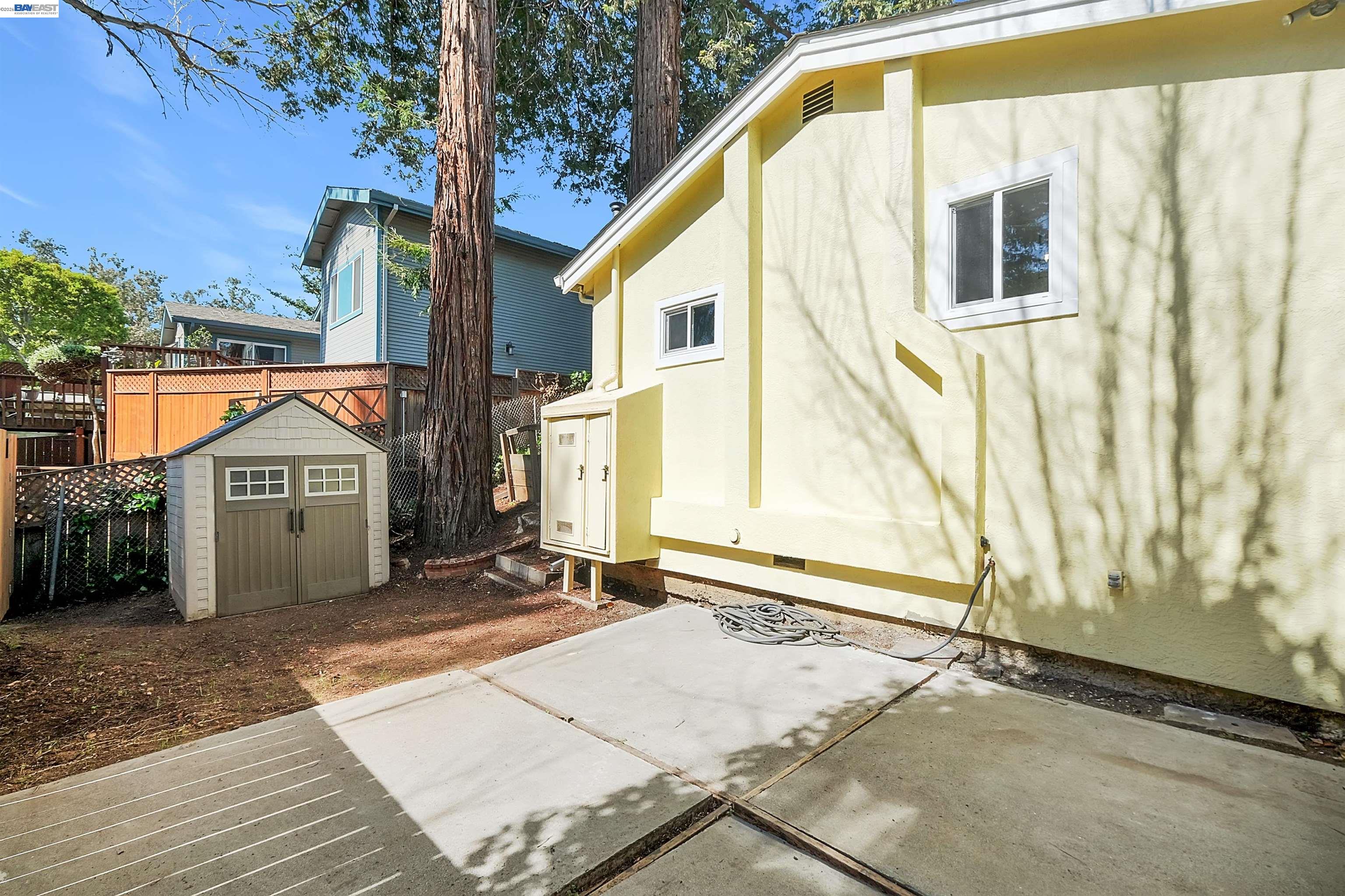 Detail Gallery Image 17 of 28 For 1467 Clay St, Hayward,  CA 94541 - 2 Beds | 1 Baths