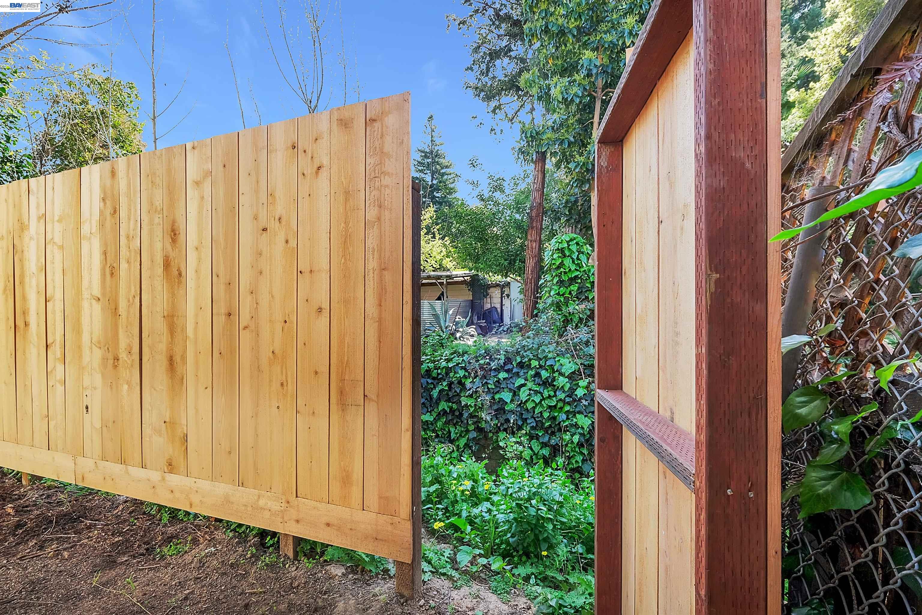 Detail Gallery Image 22 of 28 For 1467 Clay St, Hayward,  CA 94541 - 2 Beds | 1 Baths