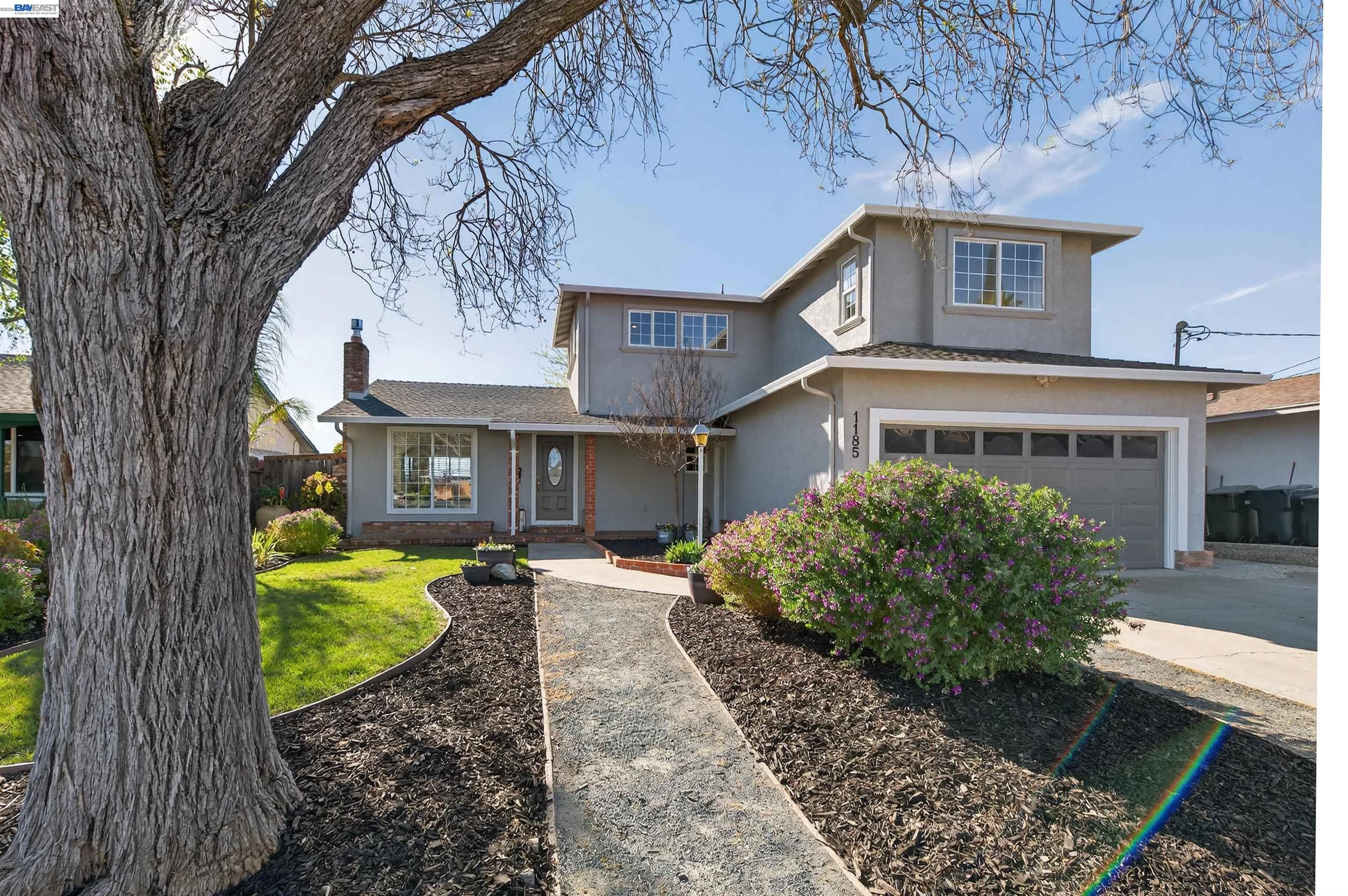 Detail Gallery Image 2 of 30 For 1185 El Dorado Drive, Livermore,  CA 94550 - 5 Beds | 3 Baths