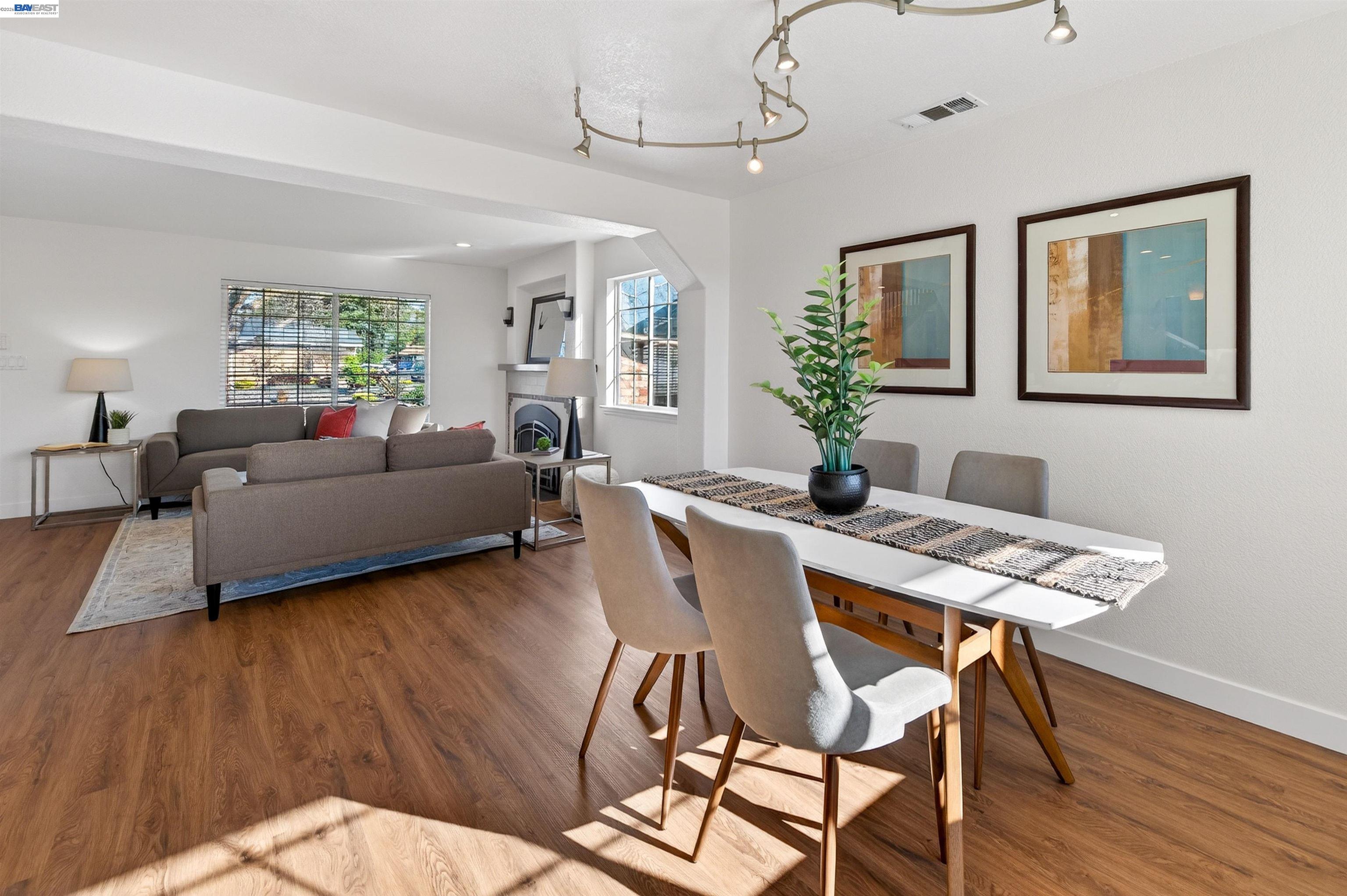 Detail Gallery Image 8 of 30 For 1185 El Dorado Drive, Livermore,  CA 94550 - 5 Beds | 3 Baths