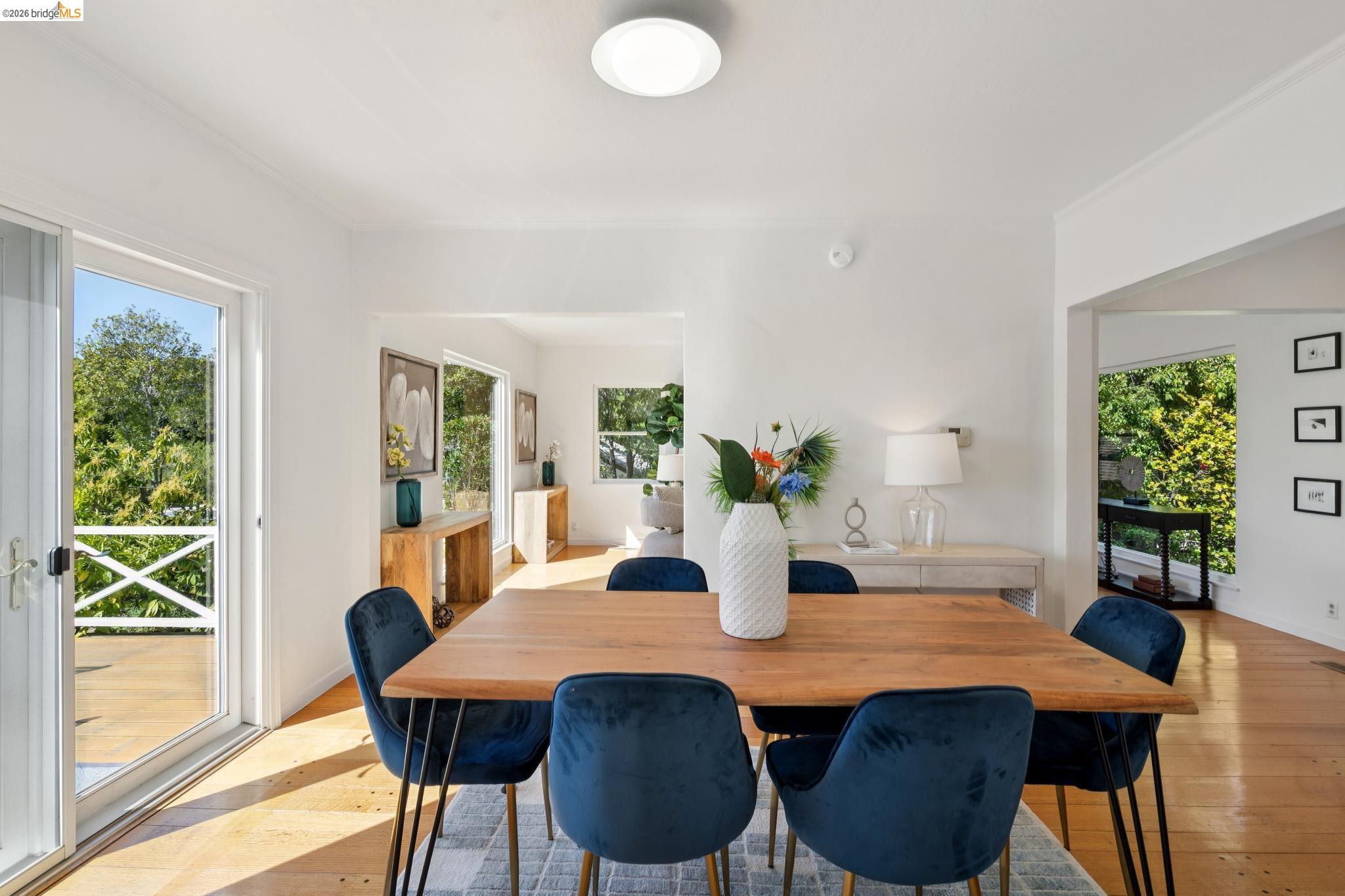 Detail Gallery Image 13 of 44 For 2825 Kitchener Ct, Oakland,  CA 94602 - 2 Beds | 2 Baths