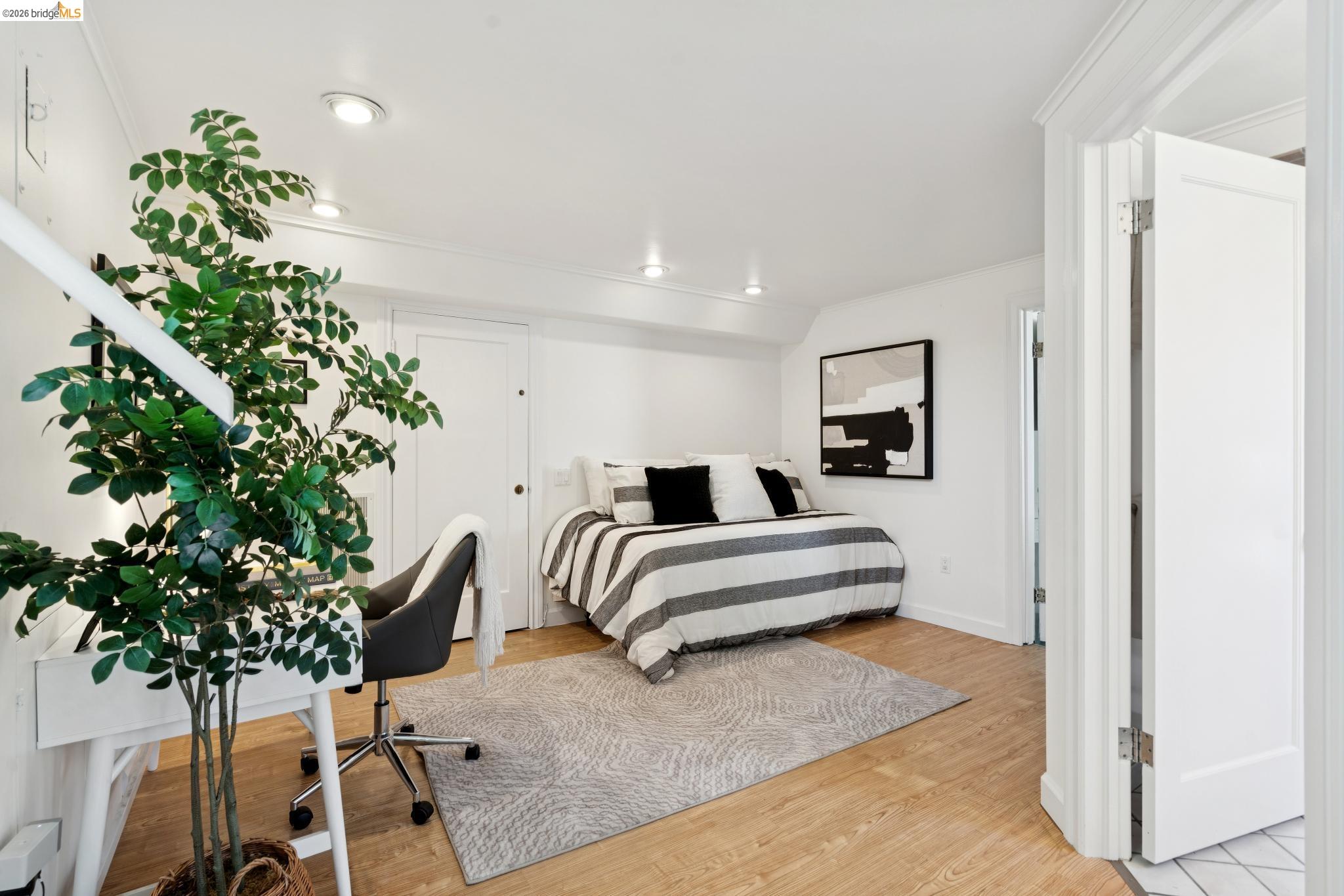 Detail Gallery Image 30 of 44 For 2825 Kitchener Ct, Oakland,  CA 94602 - 2 Beds | 2 Baths