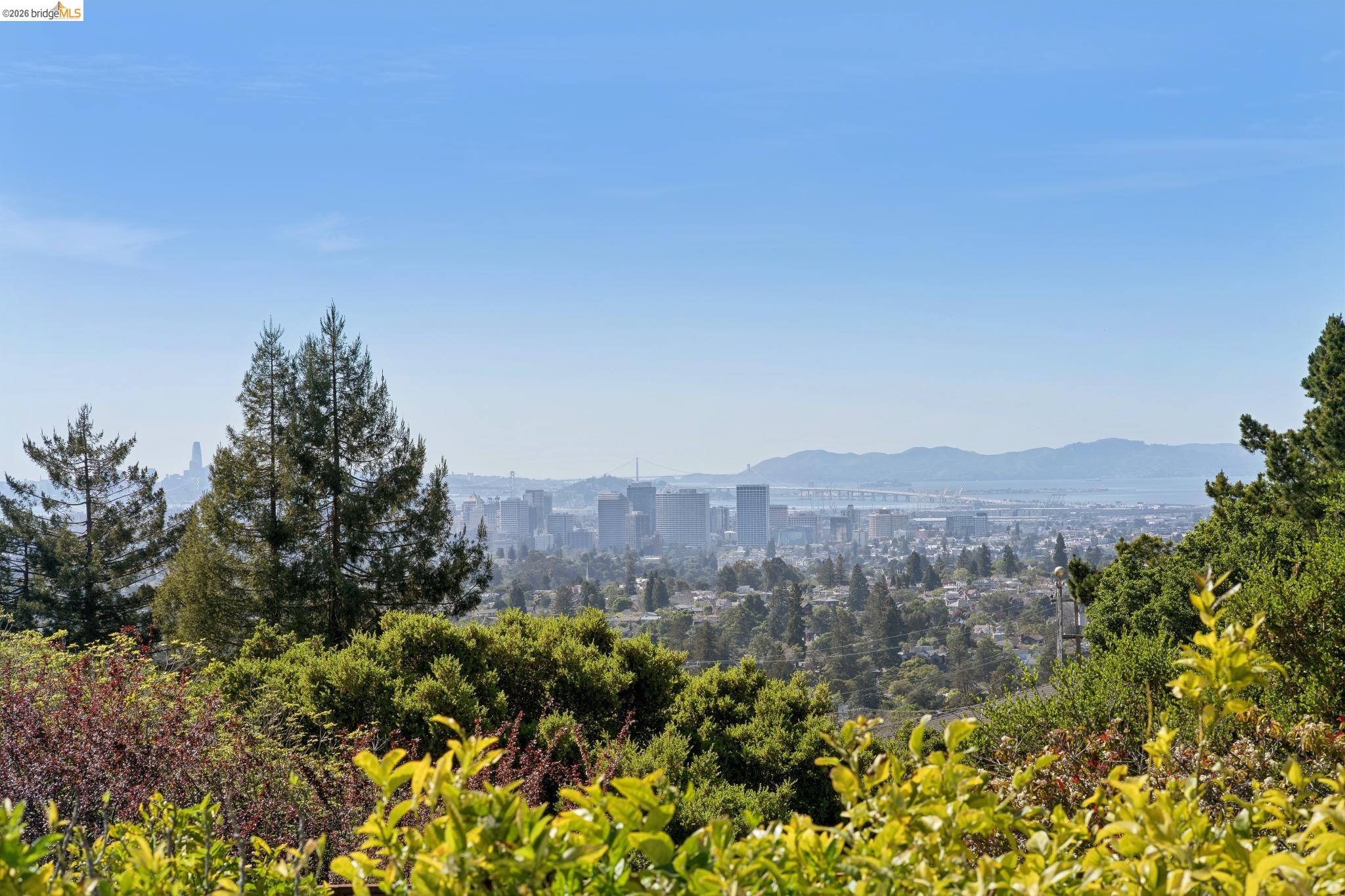 Detail Gallery Image 32 of 44 For 2825 Kitchener Ct, Oakland,  CA 94602 - 2 Beds | 2 Baths