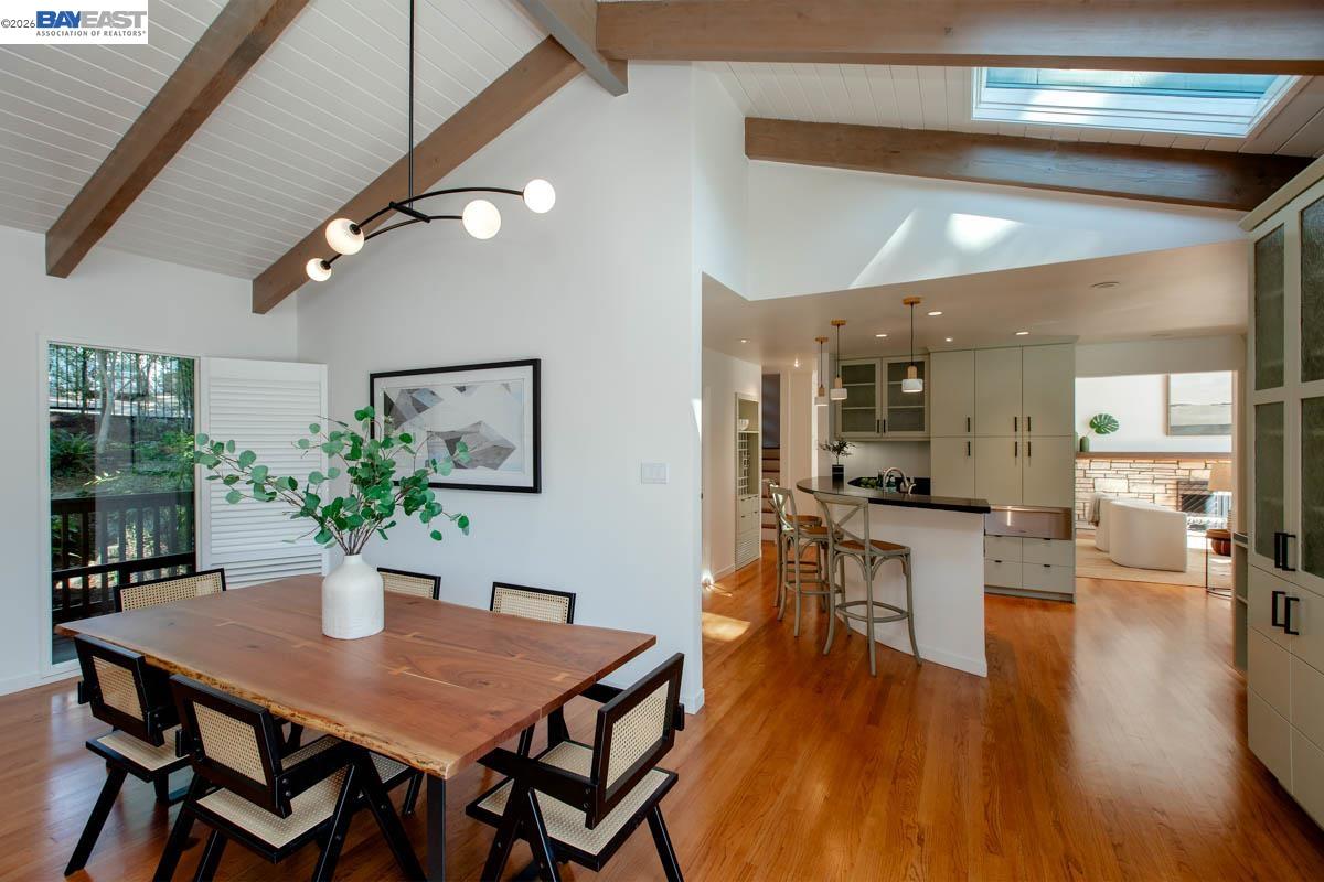 Detail Gallery Image 24 of 60 For 6540 Saroni Dr, Oakland,  CA 94611 - 3 Beds | 3 Baths