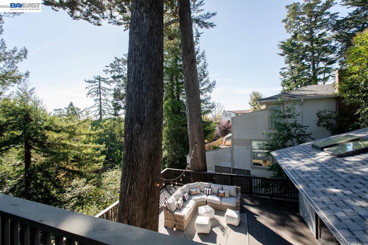 Detail Gallery Image 40 of 60 For 6540 Saroni Dr, Oakland,  CA 94611 - 3 Beds | 3 Baths