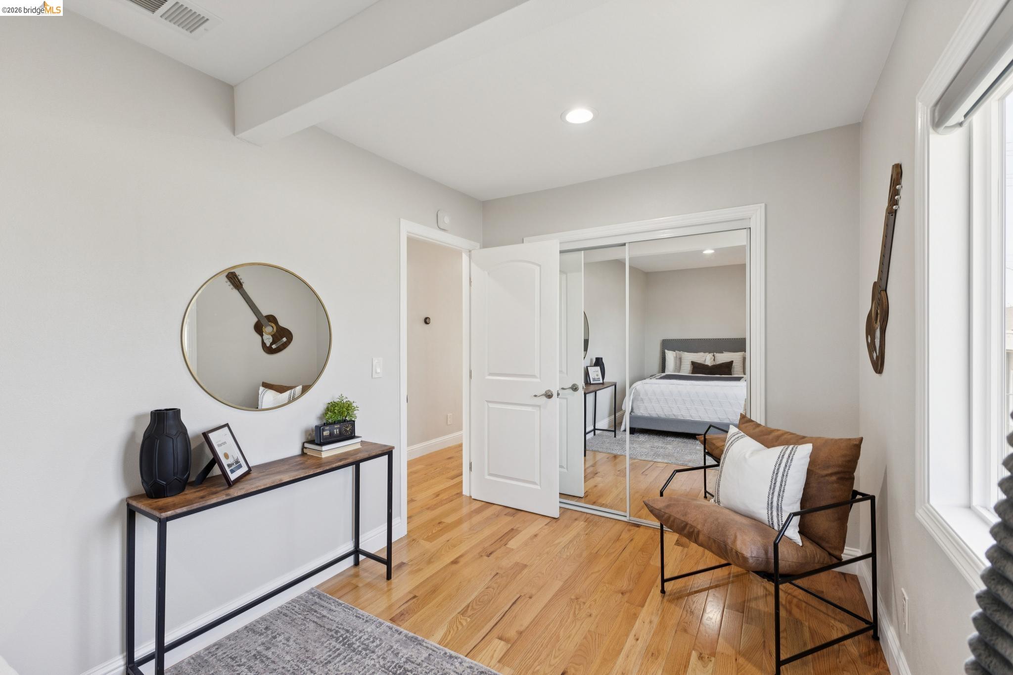 Detail Gallery Image 31 of 46 For 812 37th St, Oakland,  CA 94608 - 4 Beds | 3 Baths