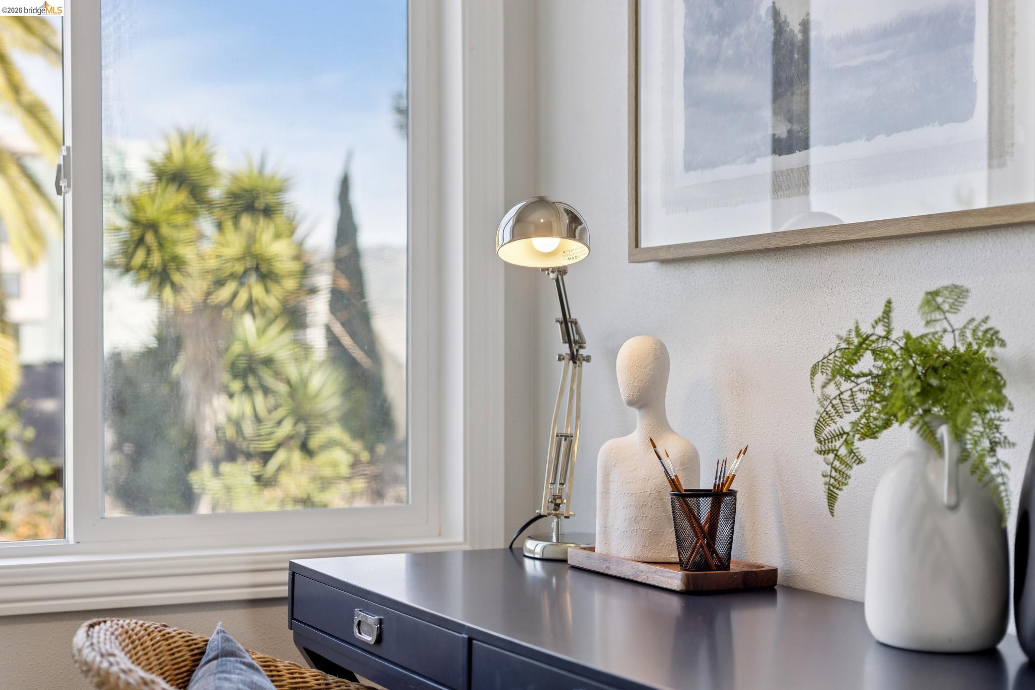 Detail Gallery Image 33 of 46 For 812 37th St, Oakland,  CA 94608 - 4 Beds | 3 Baths