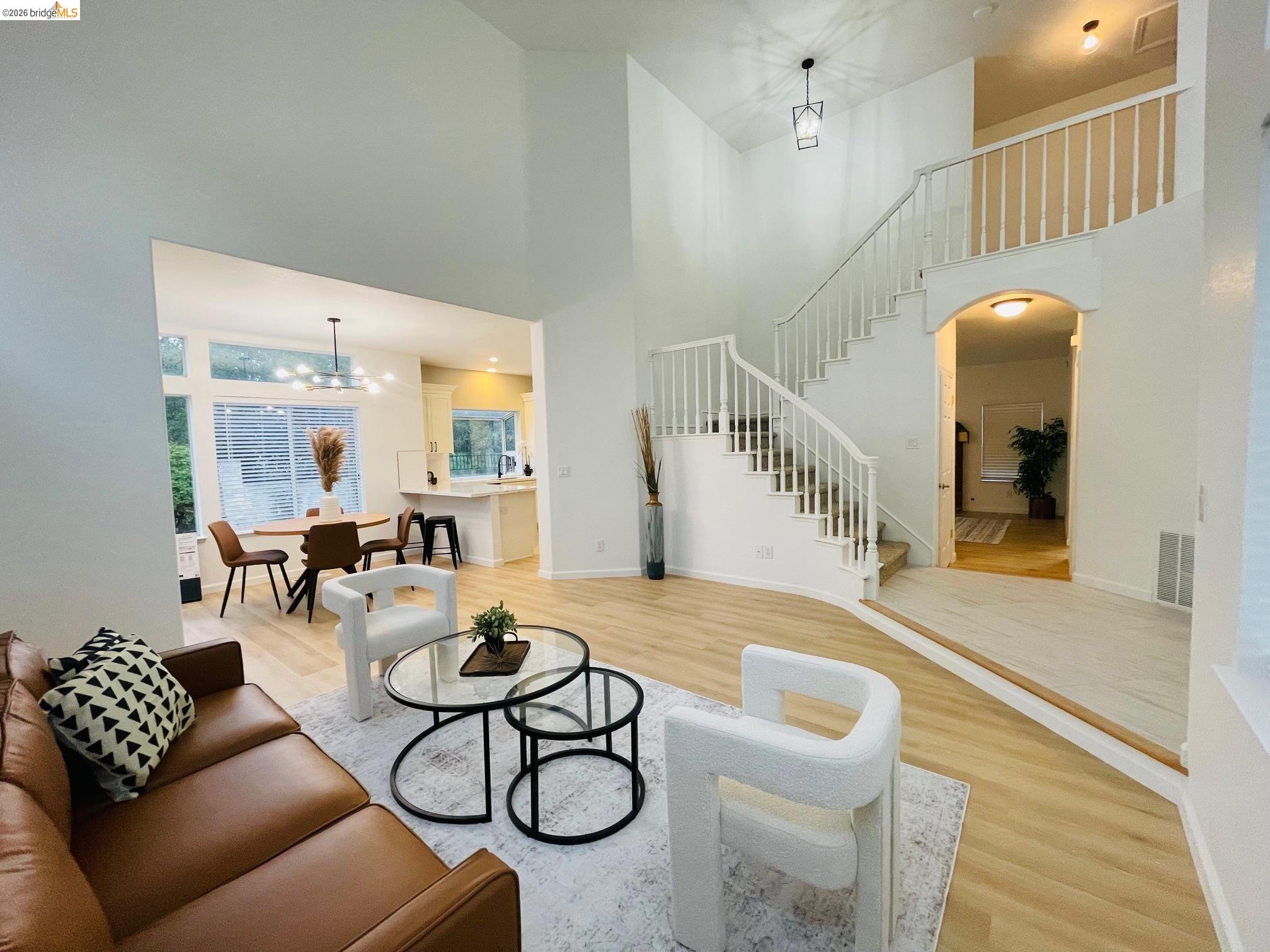 Front Image Thumbnail for EB41127484