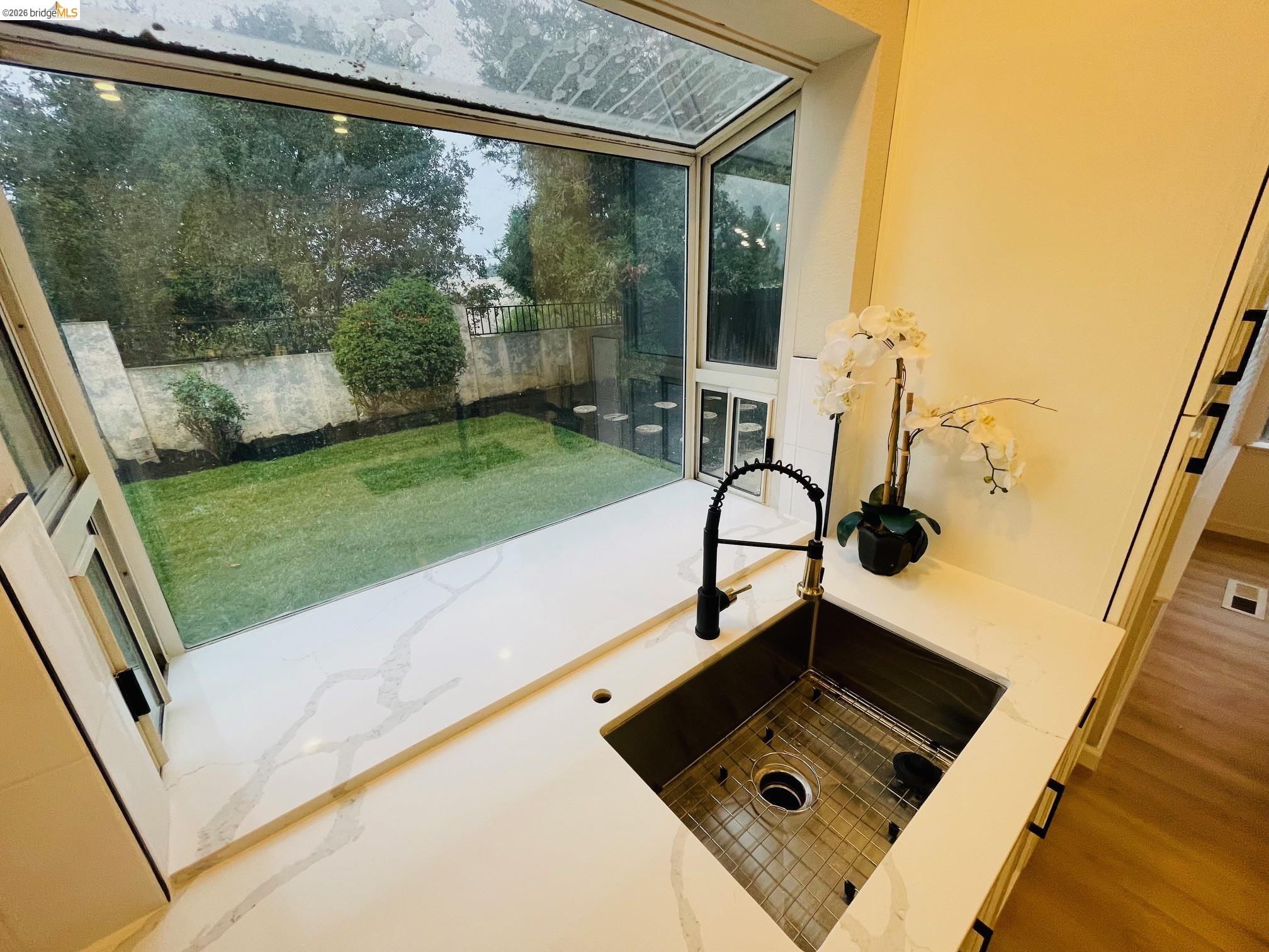 Detail Gallery Image 6 of 36 For 2117 Mark Twain Dr, Antioch,  CA 94531 - 3 Beds | 2/1 Baths