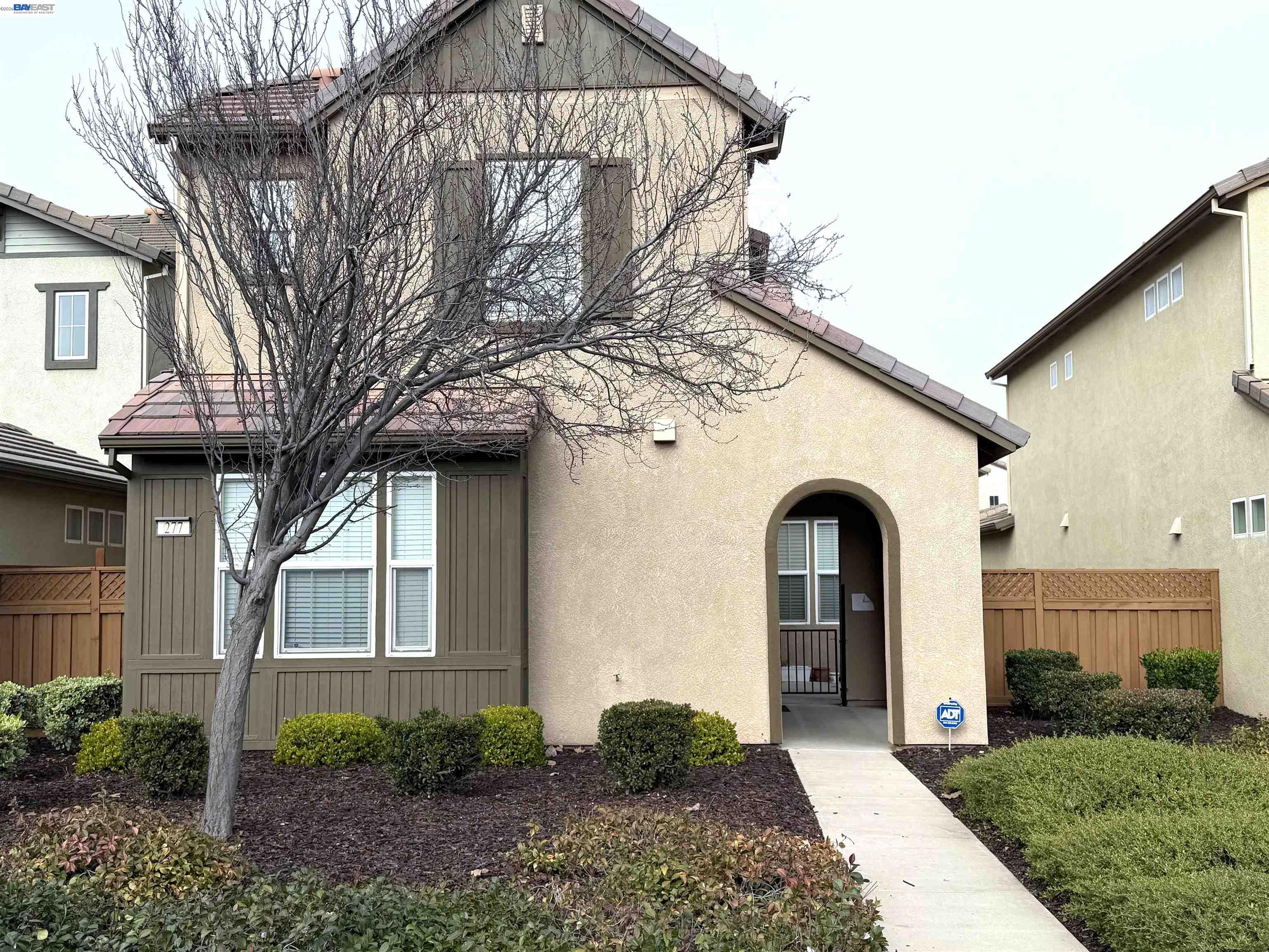 Detail Gallery Image 2 of 27 For 277 W Saint Francis Ave, Mountain House,  CA 95391 - 3 Beds | 3 Baths