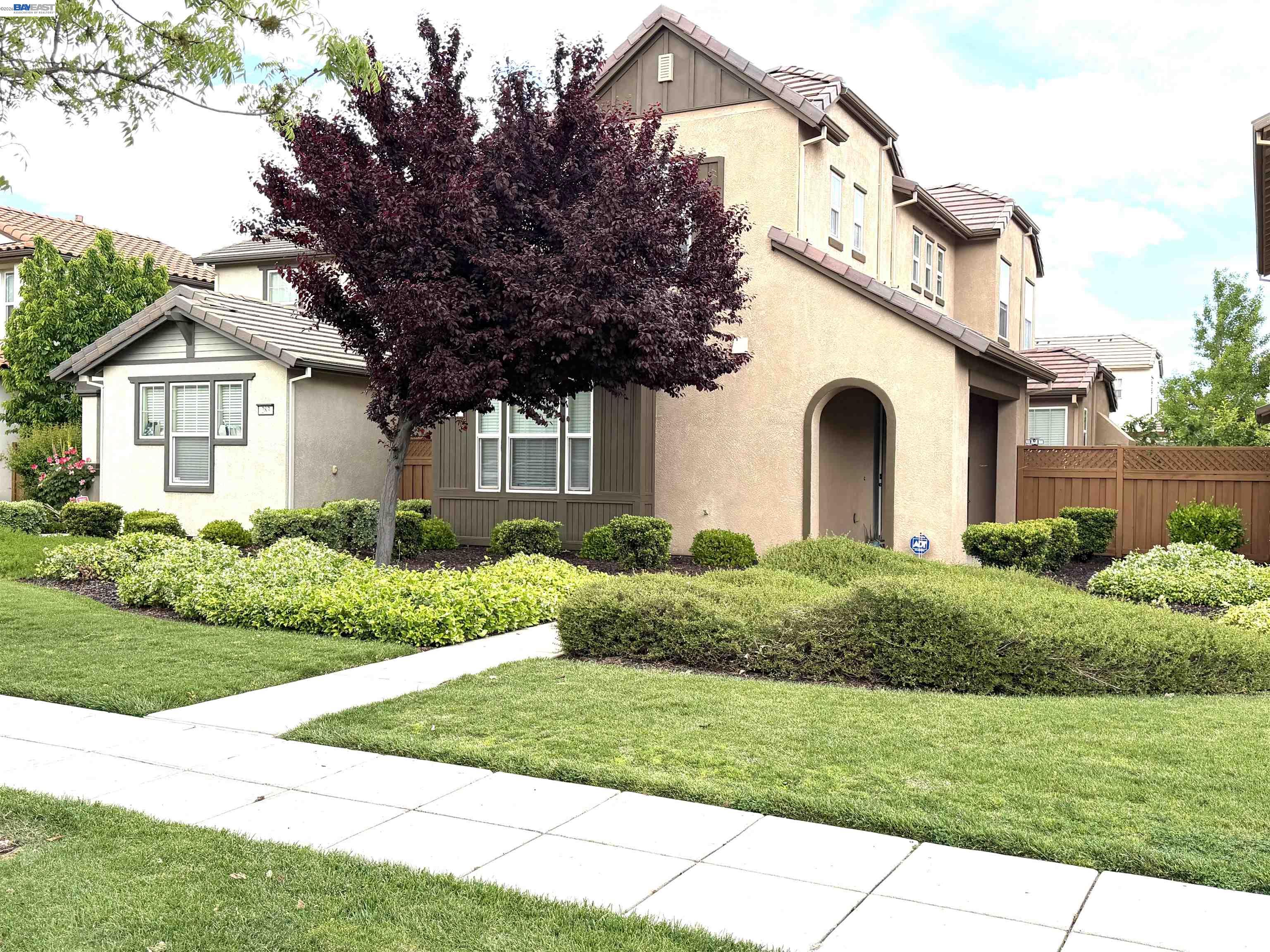 Detail Gallery Image 3 of 27 For 277 W Saint Francis Ave, Mountain House,  CA 95391 - 3 Beds | 3 Baths