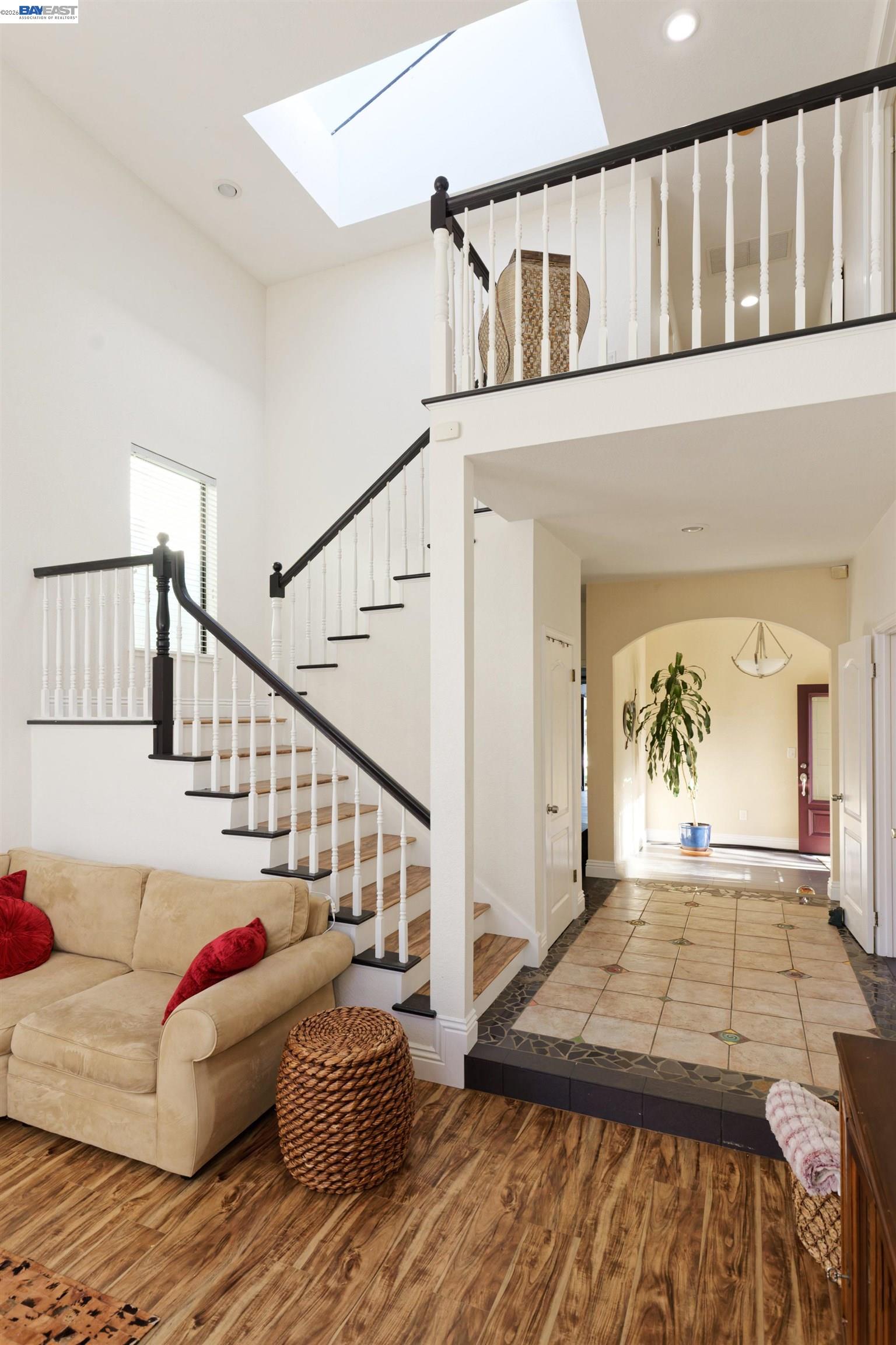 Detail Gallery Image 21 of 38 For 4903 Stoneridge Ct, Oakland,  CA 94605 - 3 Beds | 2/1 Baths