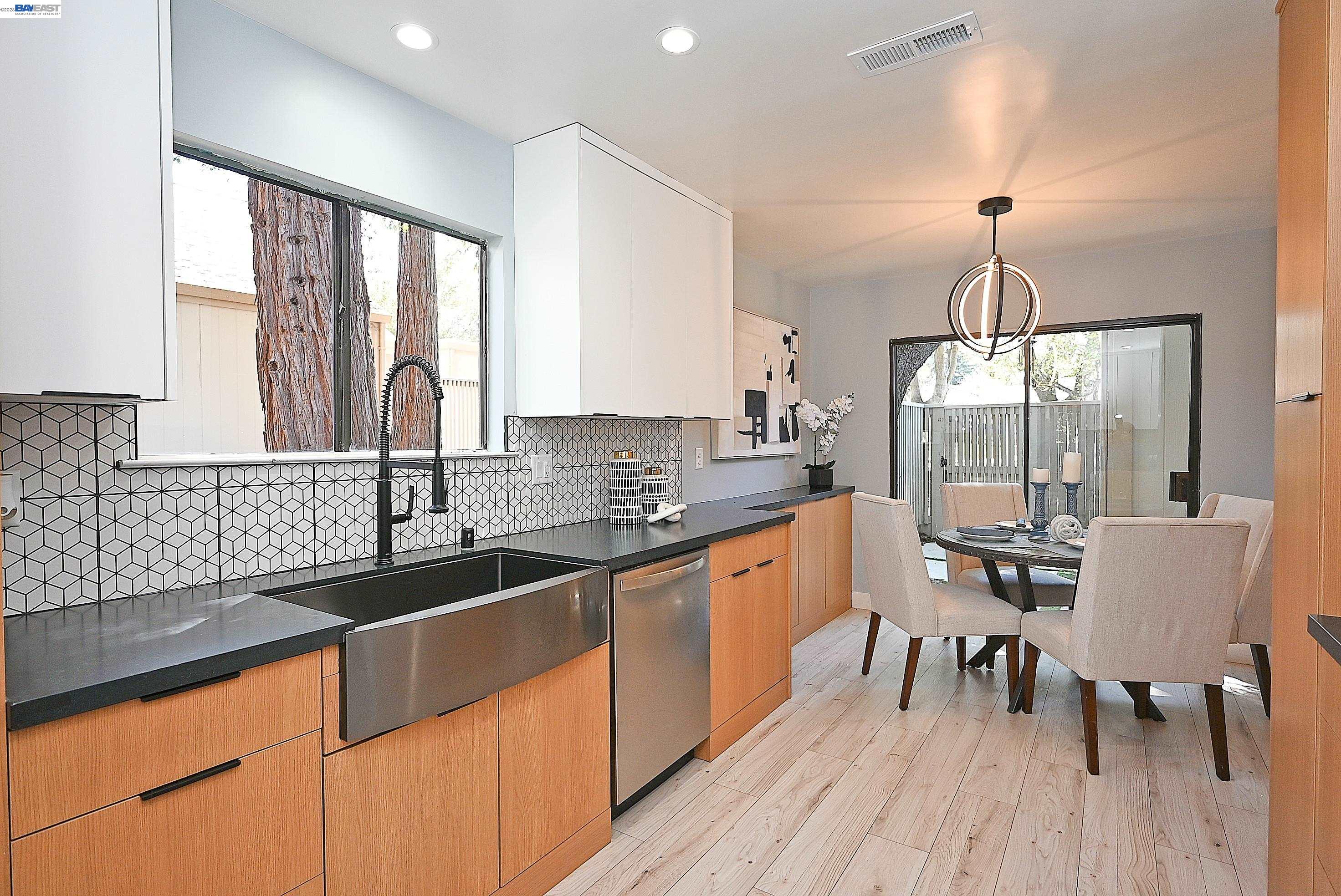 Photo #22: 41127487 Listing: Photo #22