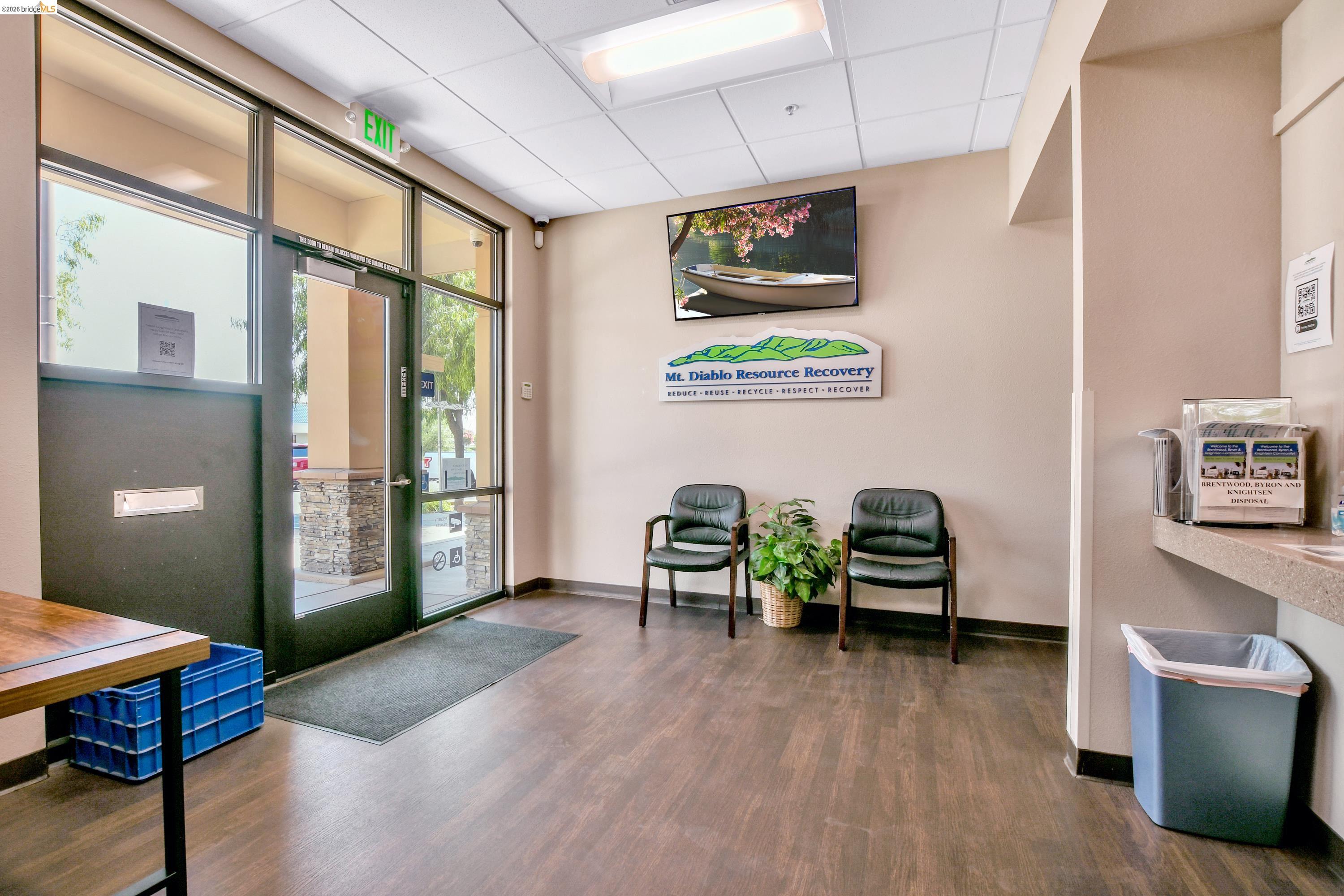 Detail Gallery Image 3 of 10 For 85 Carol Ln, Oakley,  CA 94561 - – Beds | – Baths