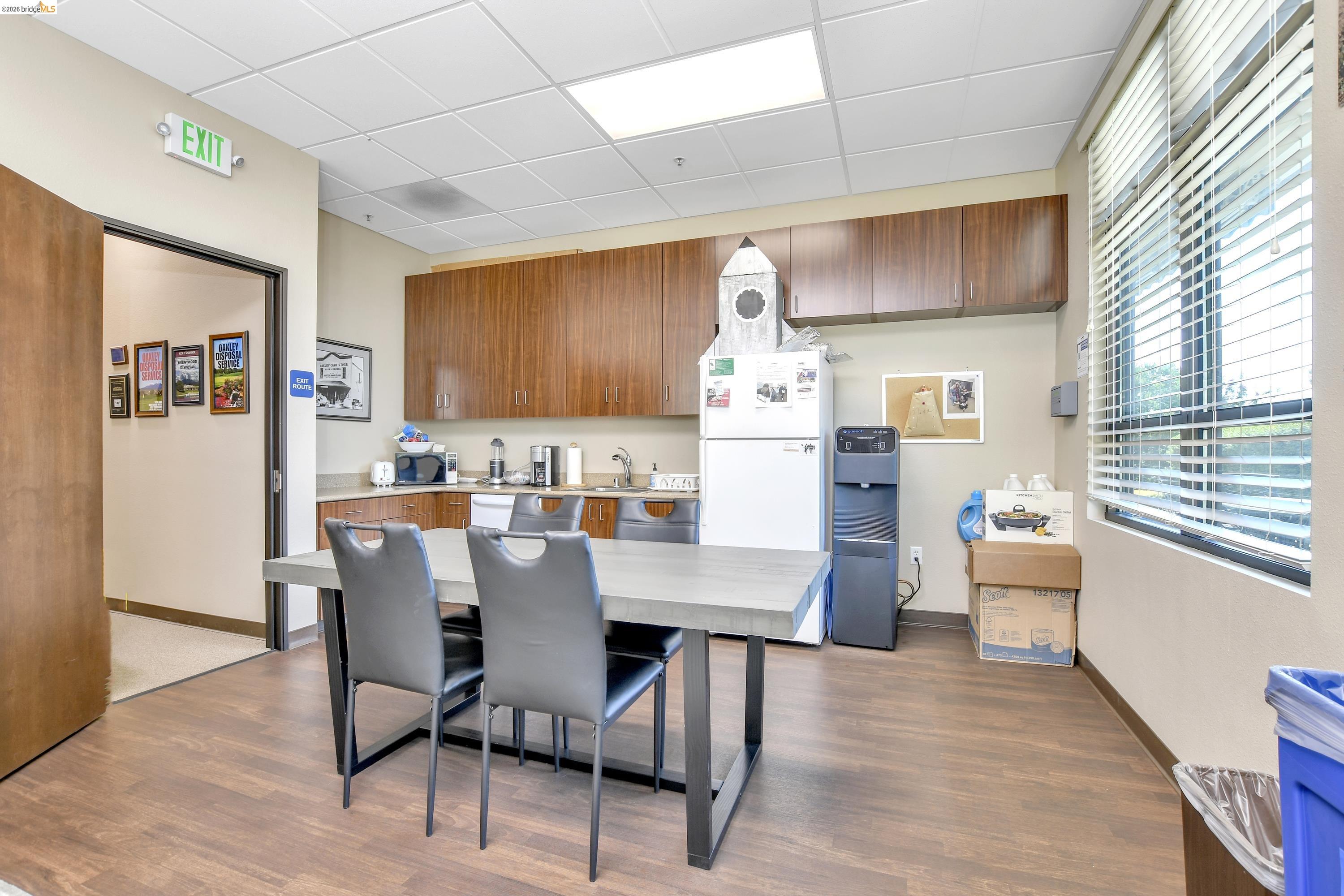 Detail Gallery Image 9 of 10 For 85 Carol Ln, Oakley,  CA 94561 - – Beds | – Baths