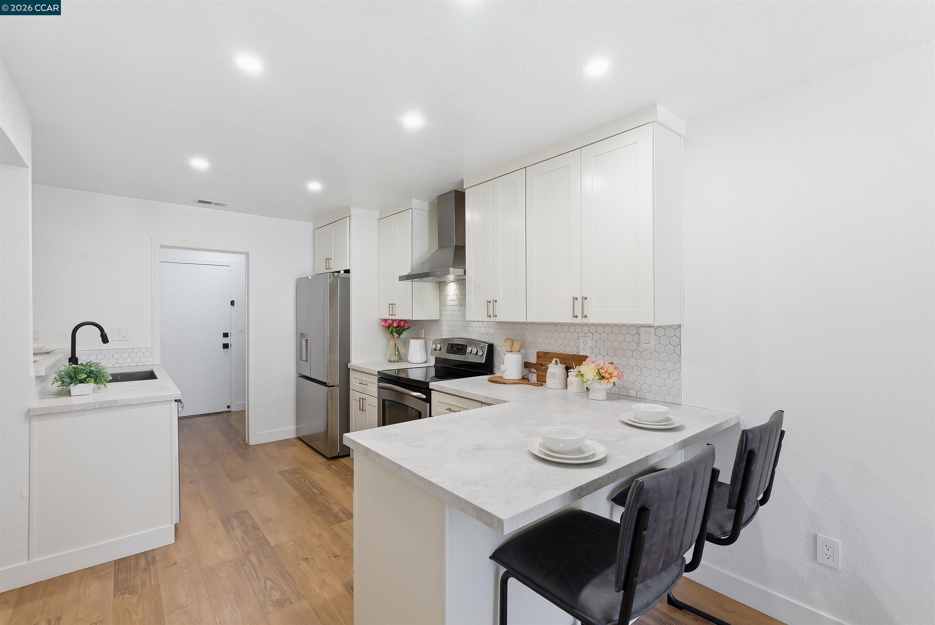 Photo #20: 41127490 Listing: Photo #20