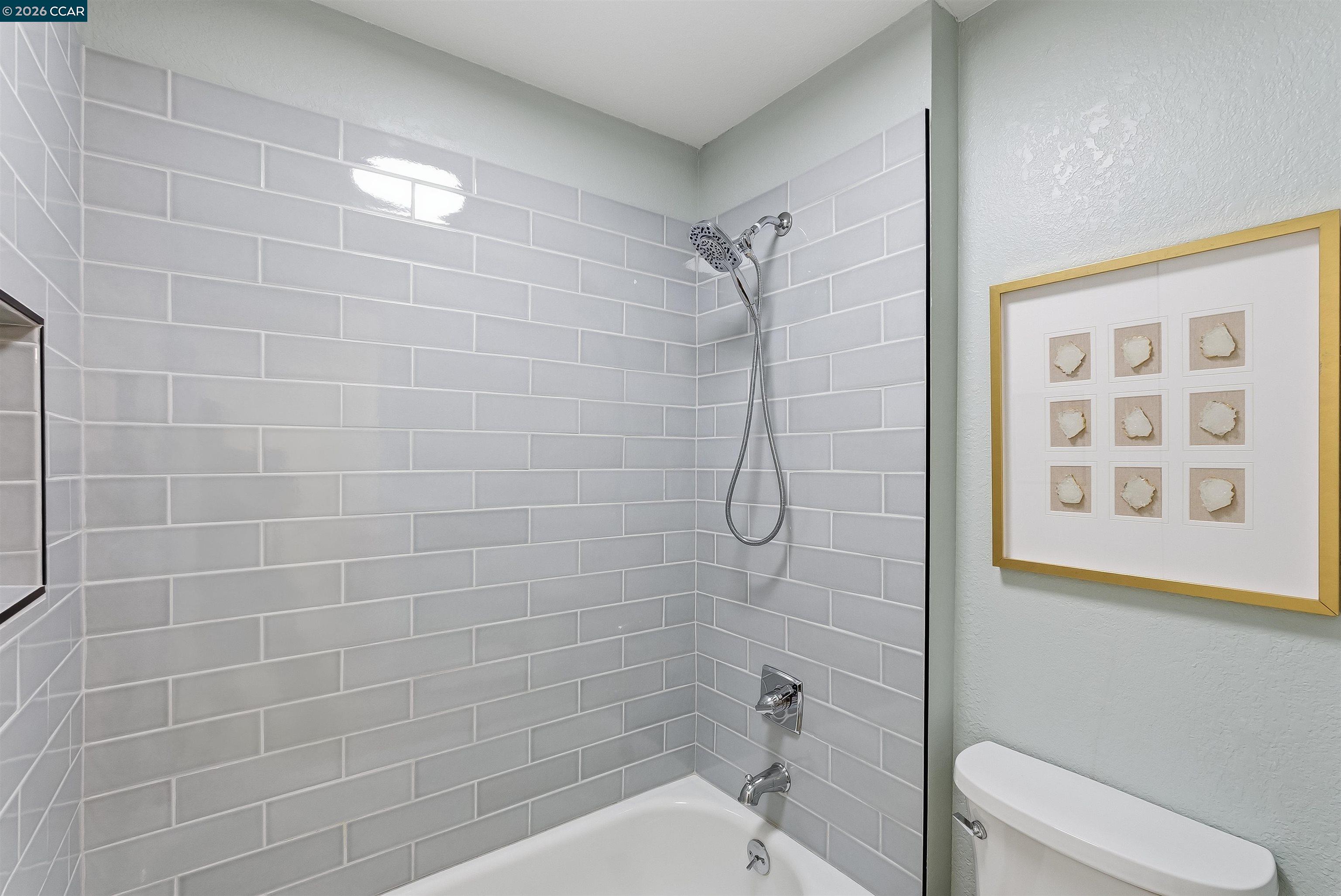 Photo #27: 41127490 Listing: Photo #27