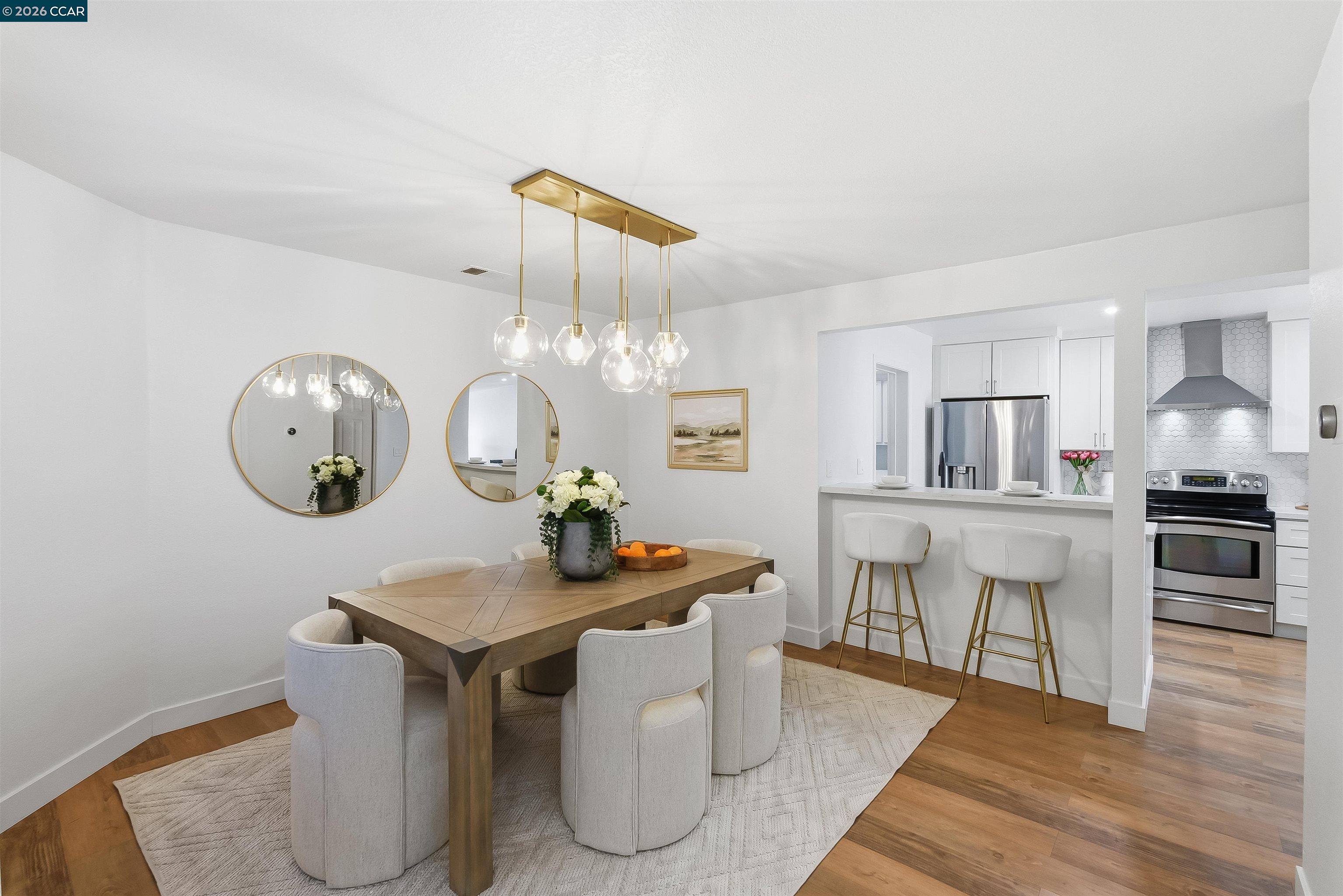 Photo #6: 41127490 Listing: Photo #6