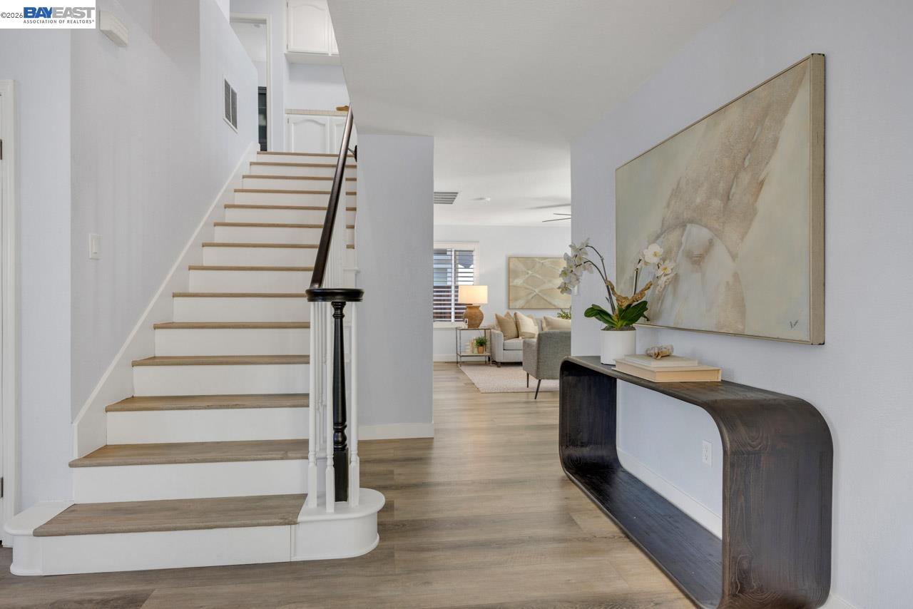 Detail Gallery Image 9 of 45 For 3019 Boardwalk St, Pleasanton,  CA 94588 - 4 Beds | 2/1 Baths