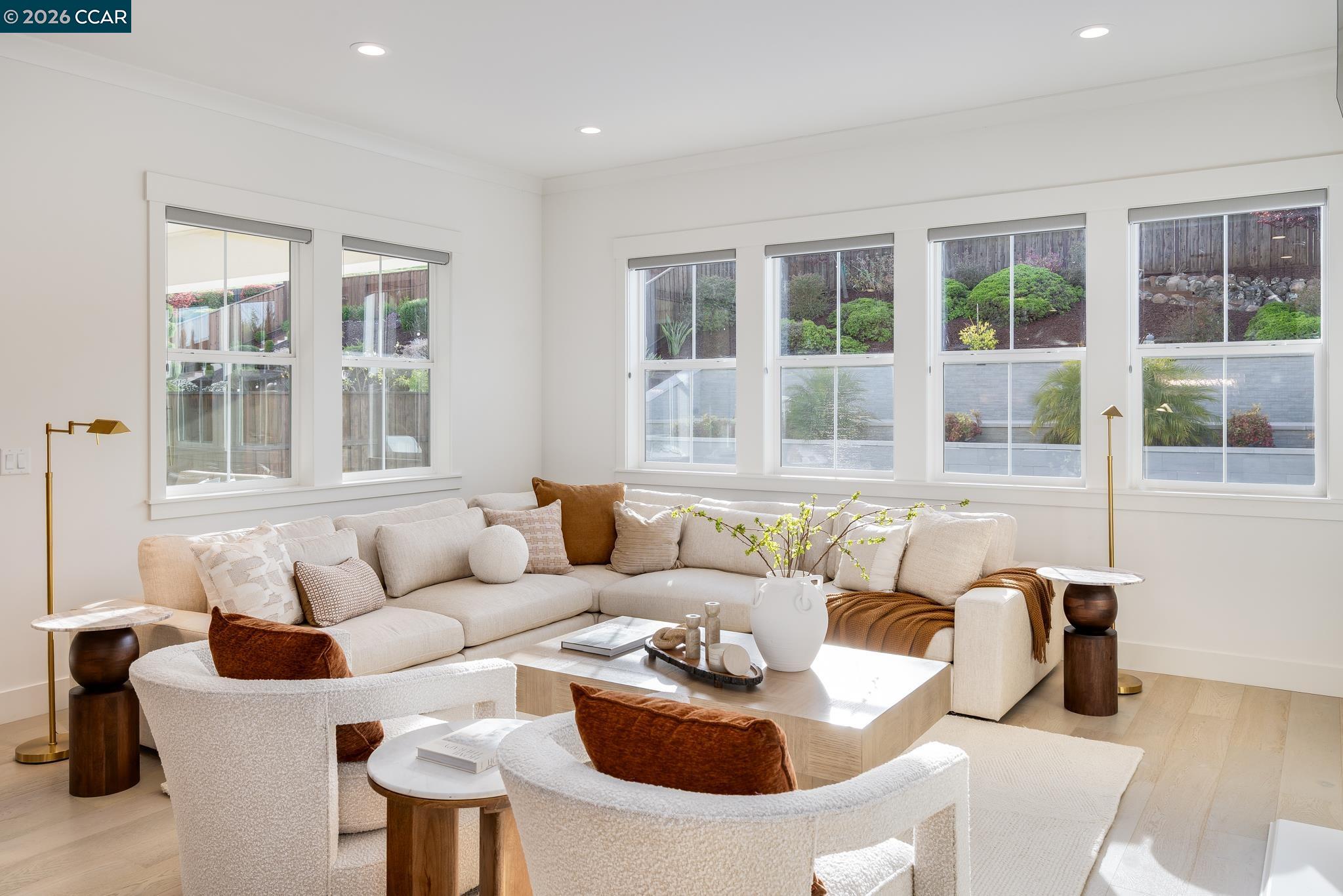 Detail Gallery Image 11 of 52 For 2130 Elderberry Dr, San Ramon,  CA 94582 - 4 Beds | 4/1 Baths