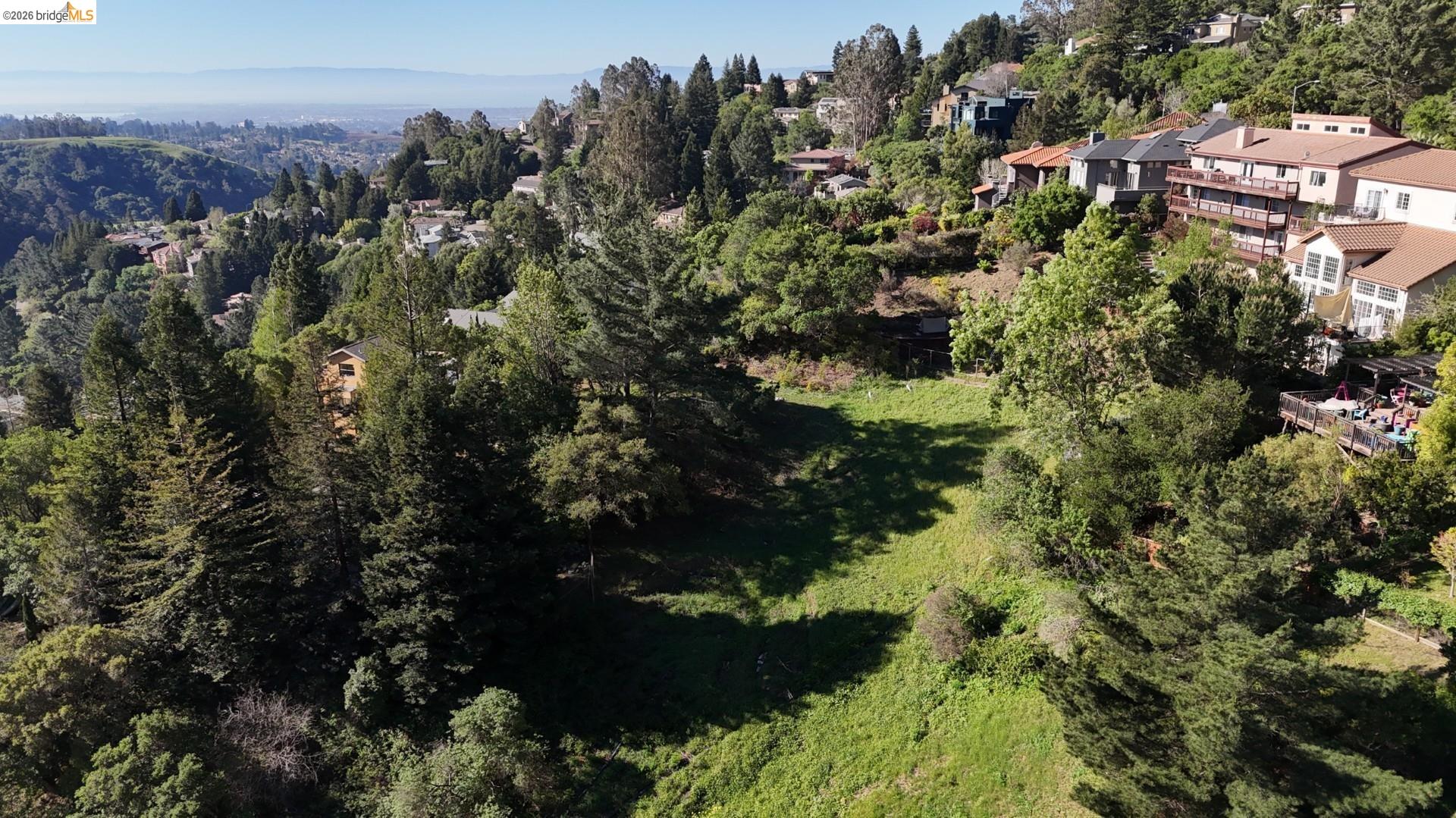 Detail Gallery Image 6 of 7 For 7135 Buckingham Blvd., Berkeley,  CA 94705 - – Beds | – Baths