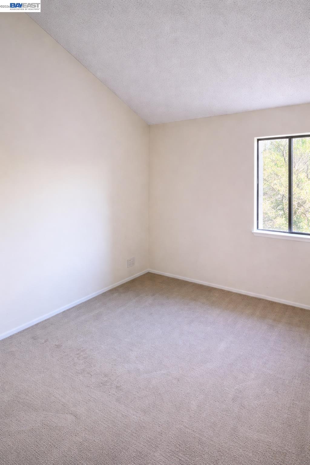 Detail Gallery Image 11 of 13 For 260 W Dunne Ave #34,  Morgan Hill,  CA 95037 - 2 Beds | 1/1 Baths