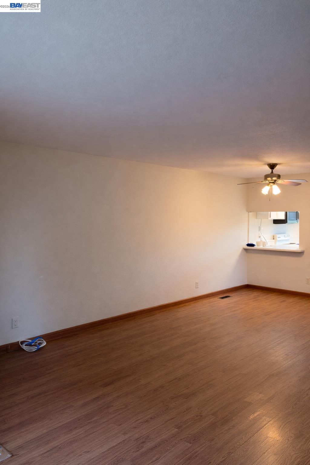 Detail Gallery Image 5 of 13 For 260 W Dunne Ave #34,  Morgan Hill,  CA 95037 - 2 Beds | 1/1 Baths