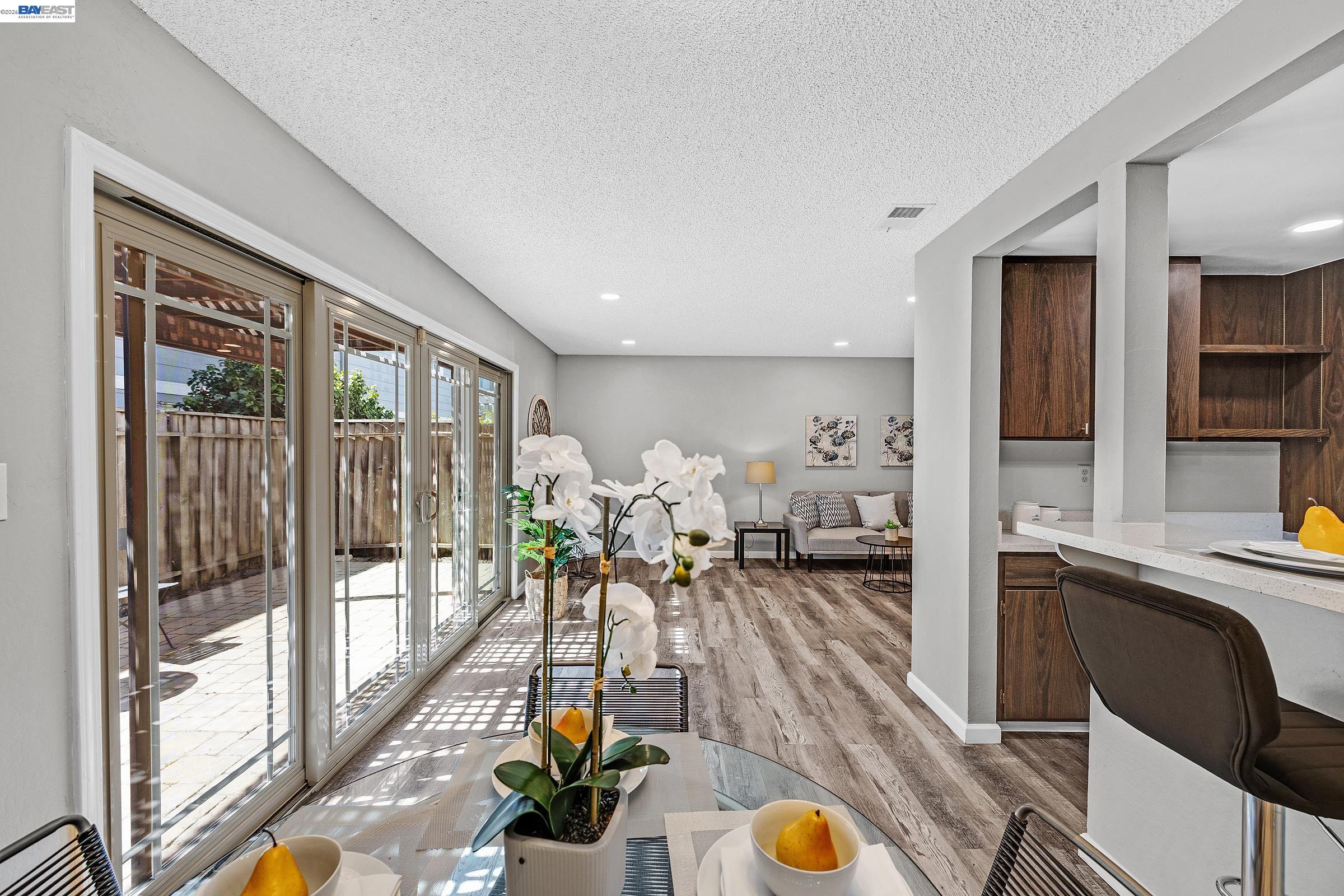 Photo #8: 41127502 Listing: Photo #8