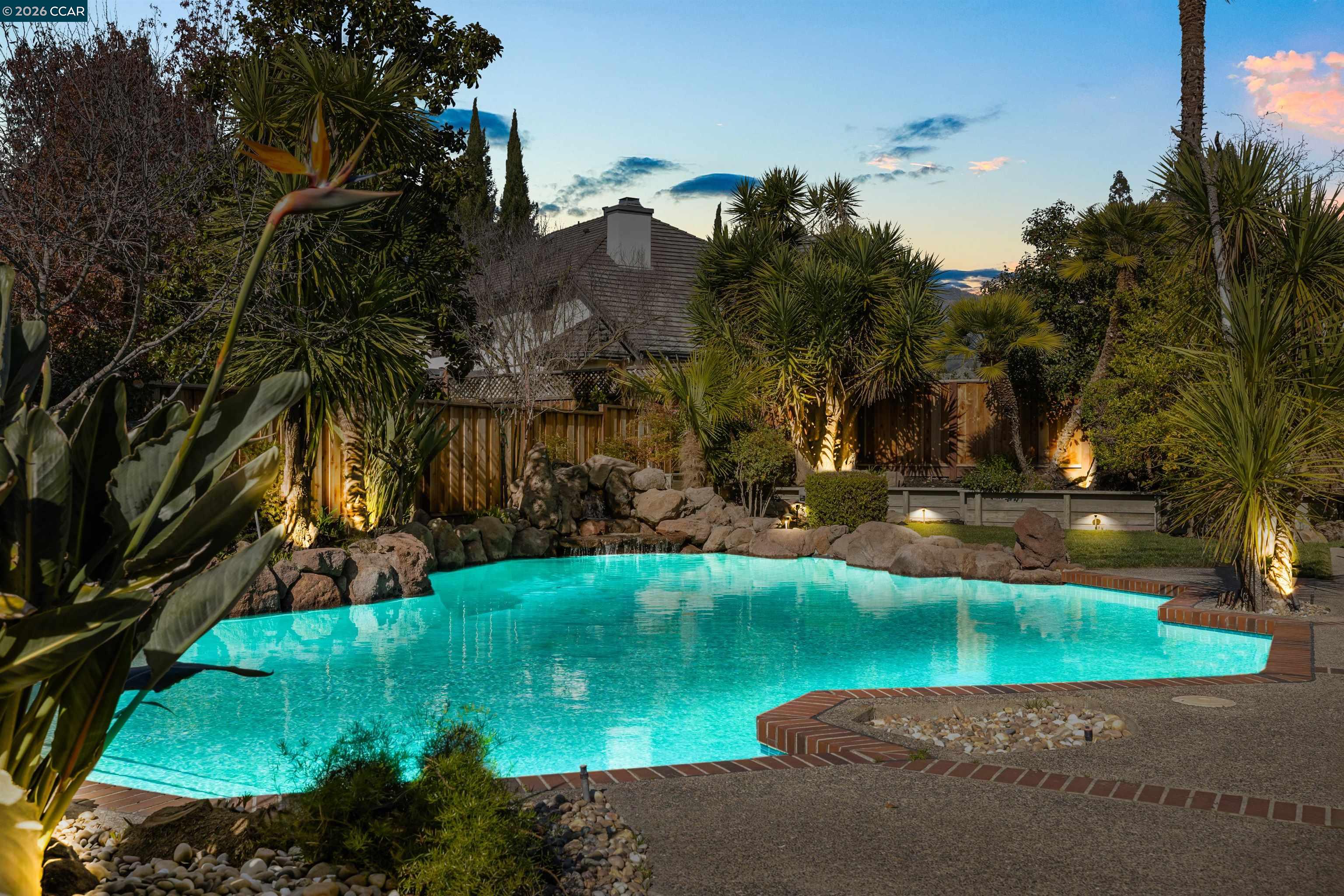 Detail Gallery Image 4 of 60 For 551 Blackhawk Club Dr, Danville,  CA 94506 - 5 Beds | 4 Baths