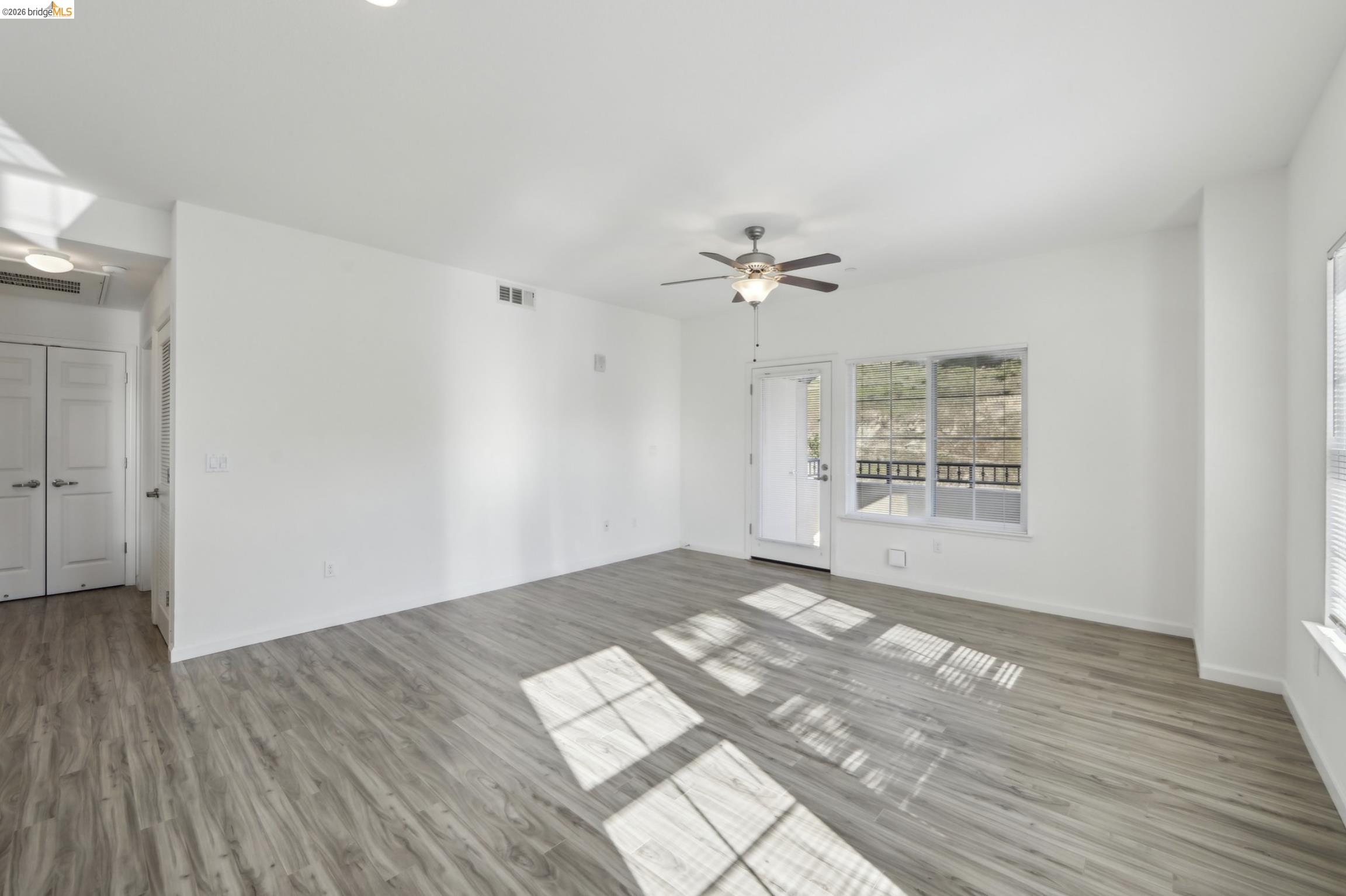 Photo #12: 41127504 Listing: Photo #12