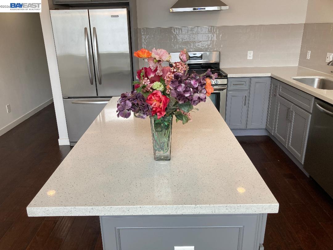 Photo #11: 41127505 Listing: Photo #11