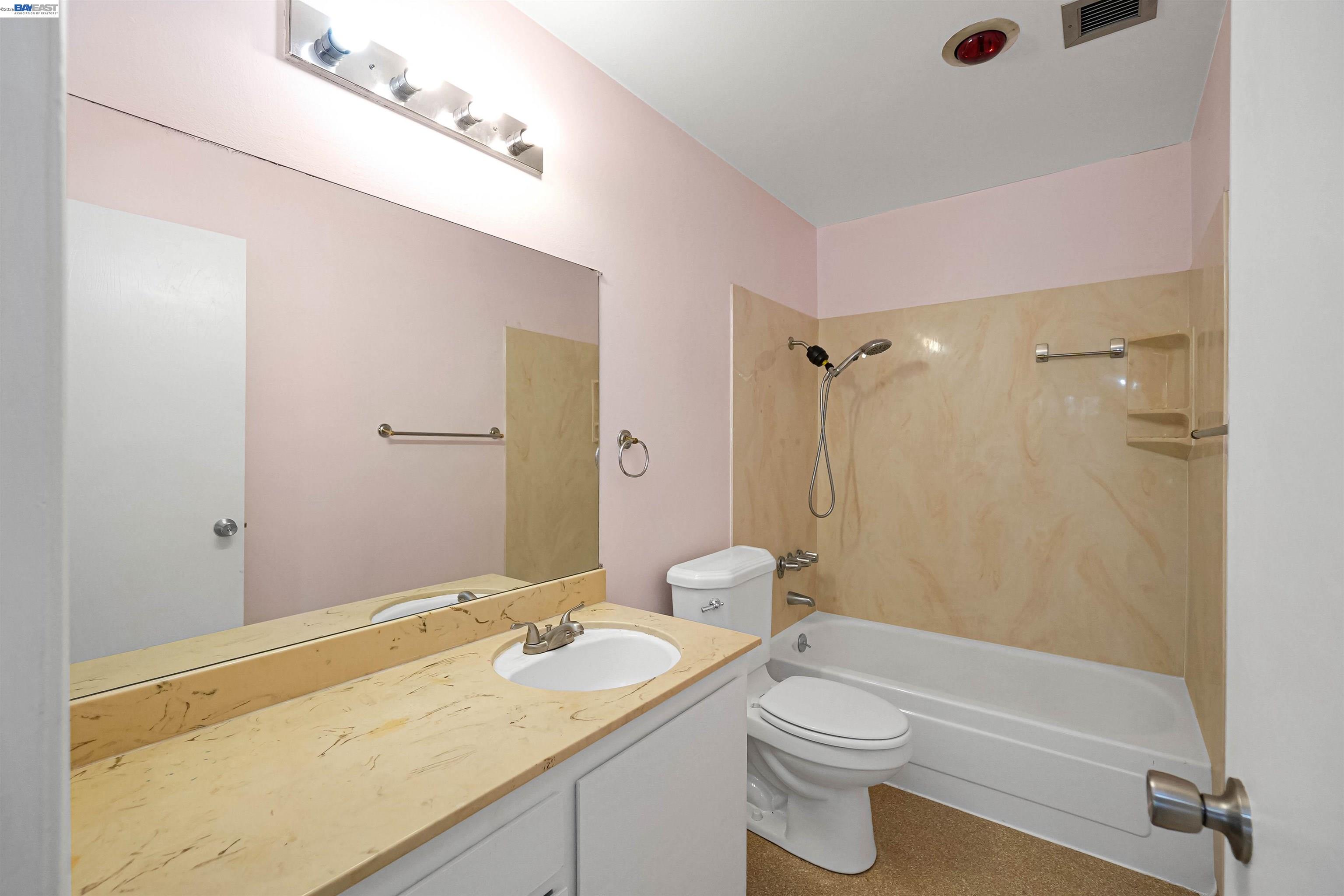 Detail Gallery Image 12 of 30 For 1305 1305 Boulevard Way #306,  Walnut Creek,  CA 94595 - 2 Beds | 2 Baths