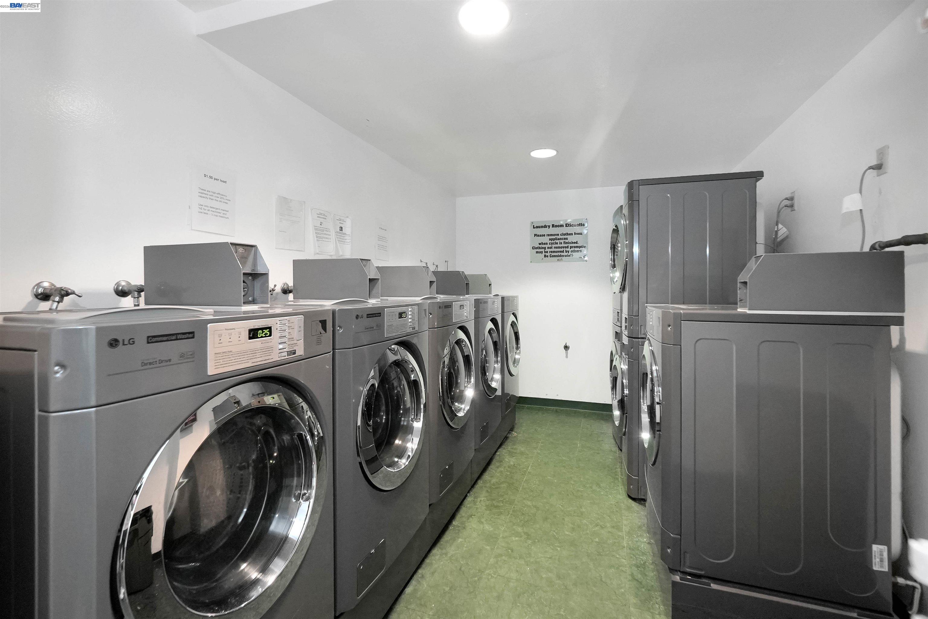 Detail Gallery Image 28 of 30 For 1305 1305 Boulevard Way #306,  Walnut Creek,  CA 94595 - 2 Beds | 2 Baths