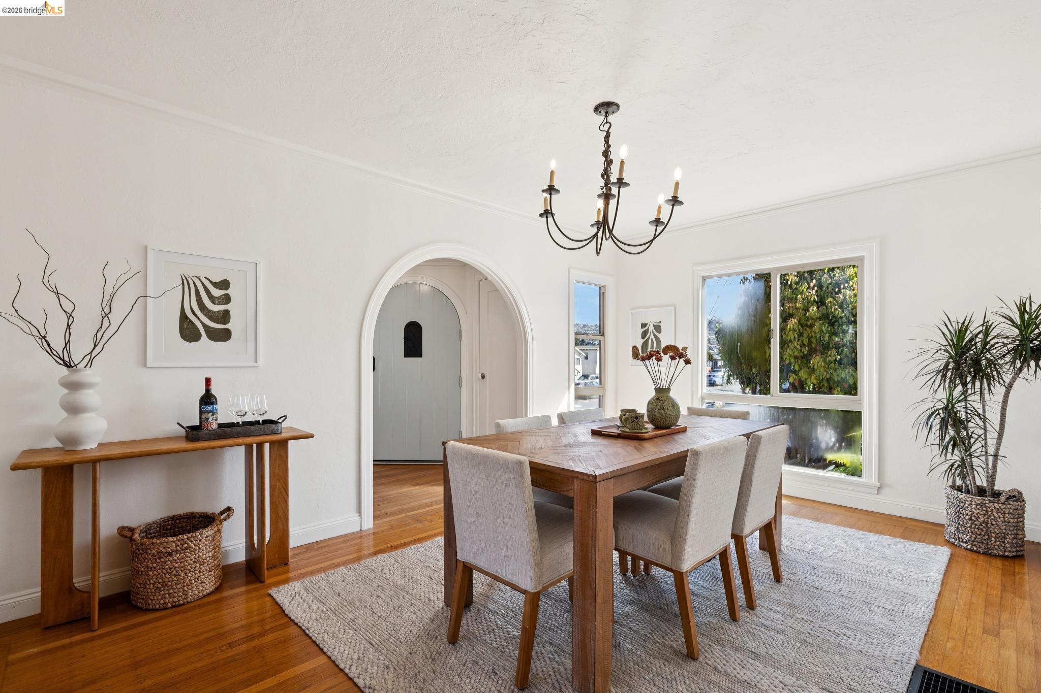 Detail Gallery Image 11 of 57 For 1136 Marin Ave, Albany,  CA 94706 - 3 Beds | 2 Baths