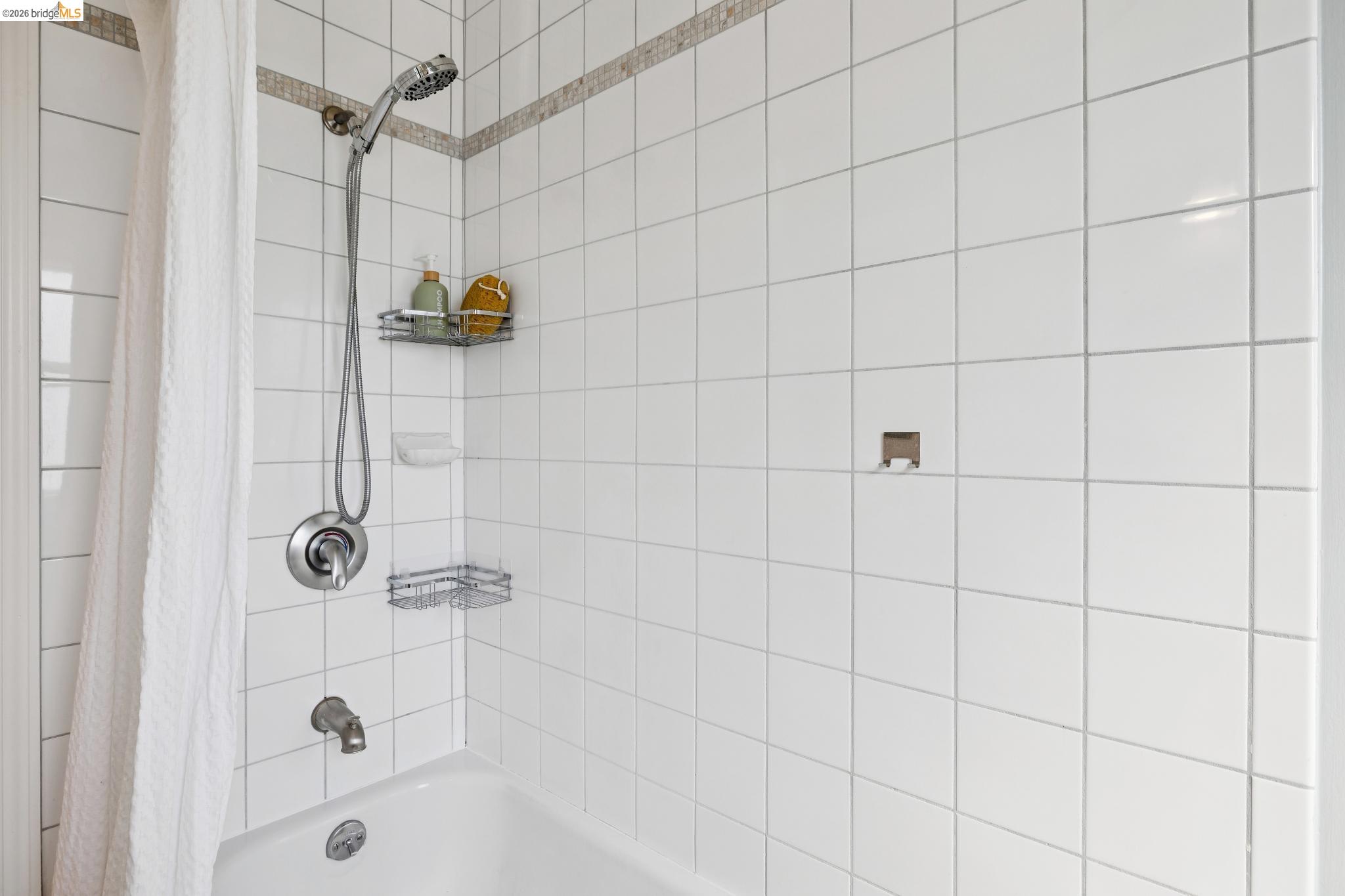 Detail Gallery Image 34 of 57 For 1136 Marin Ave, Albany,  CA 94706 - 3 Beds | 2 Baths