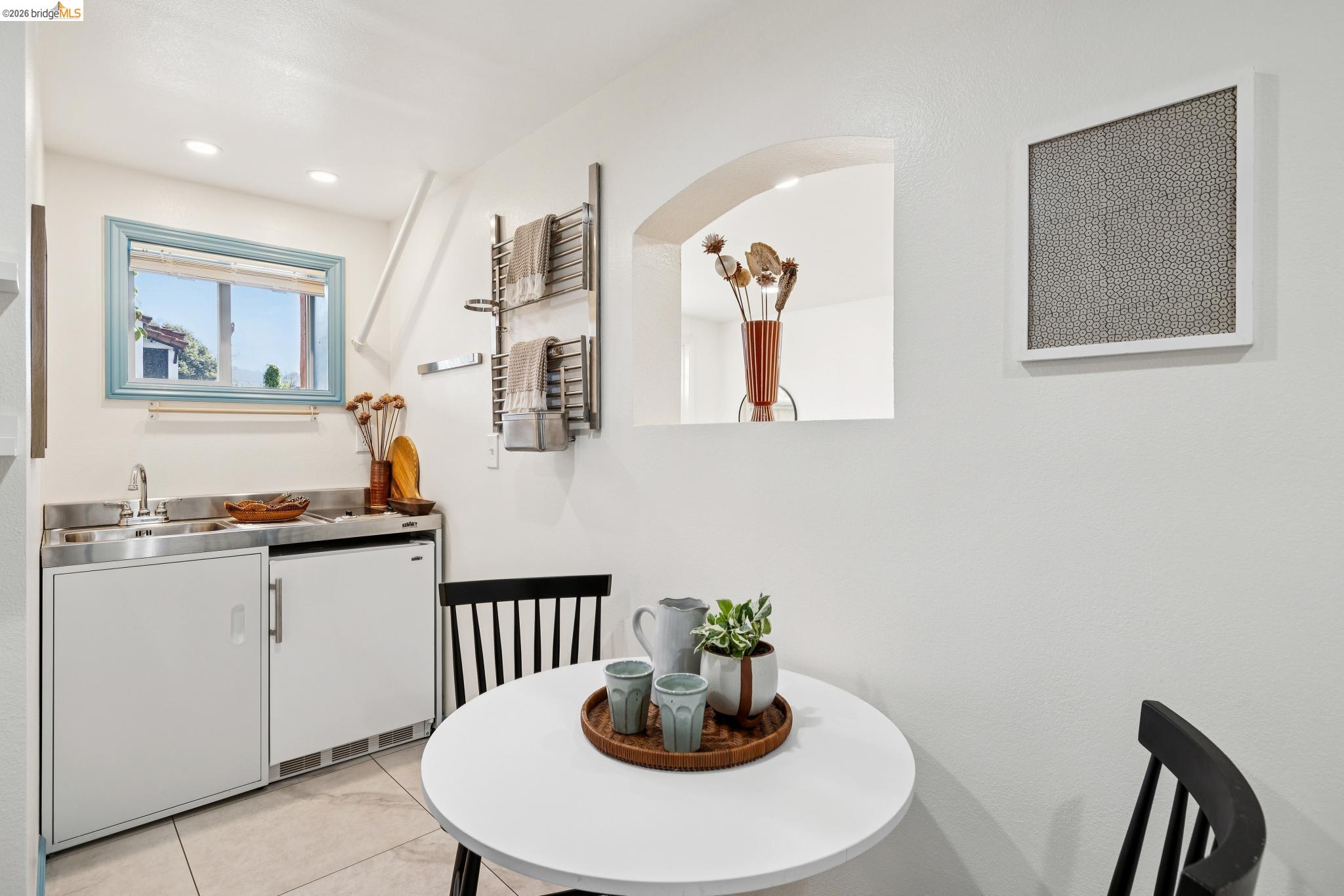 Detail Gallery Image 37 of 57 For 1136 Marin Ave, Albany,  CA 94706 - 3 Beds | 2 Baths