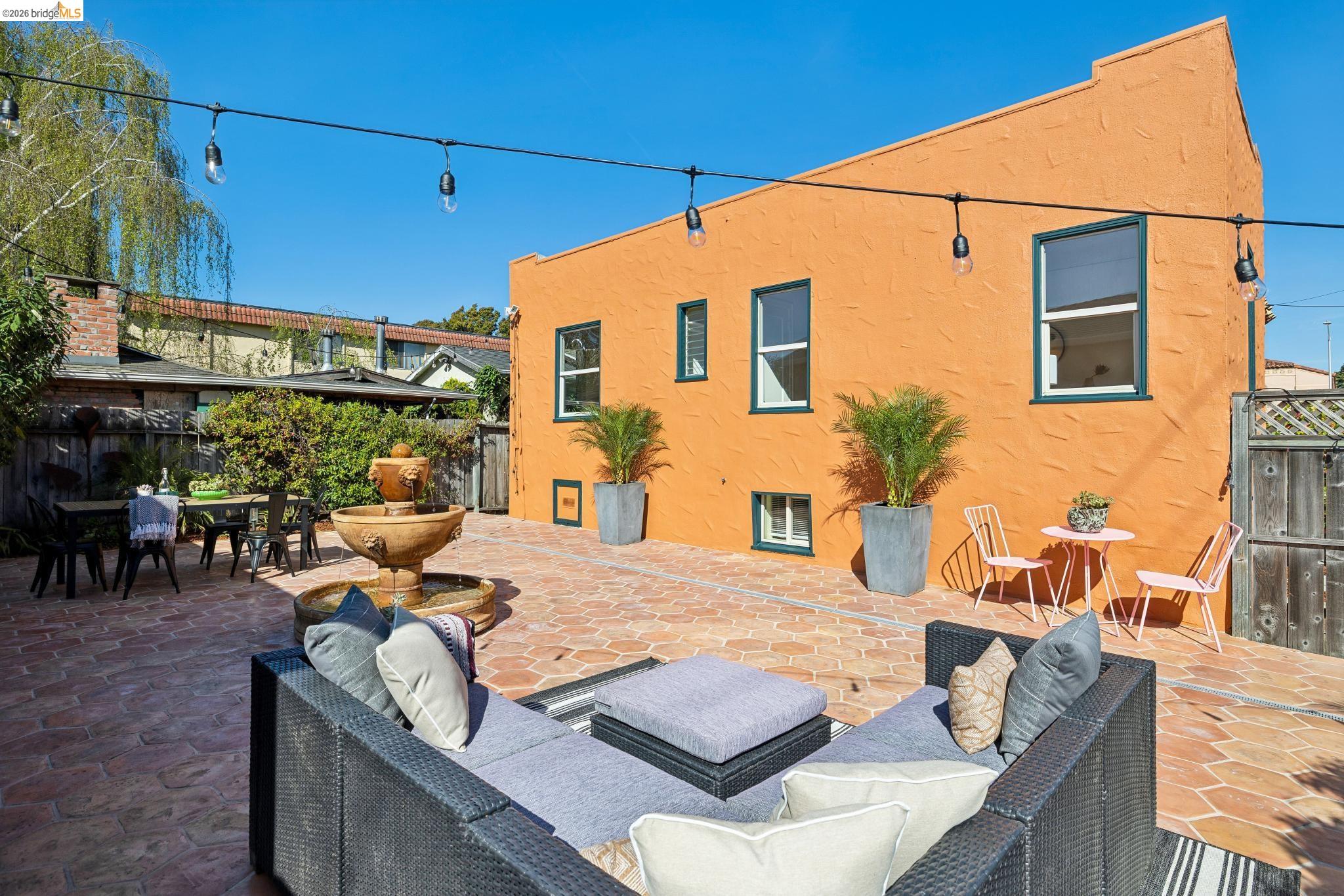 Detail Gallery Image 48 of 57 For 1136 Marin Ave, Albany,  CA 94706 - 3 Beds | 2 Baths