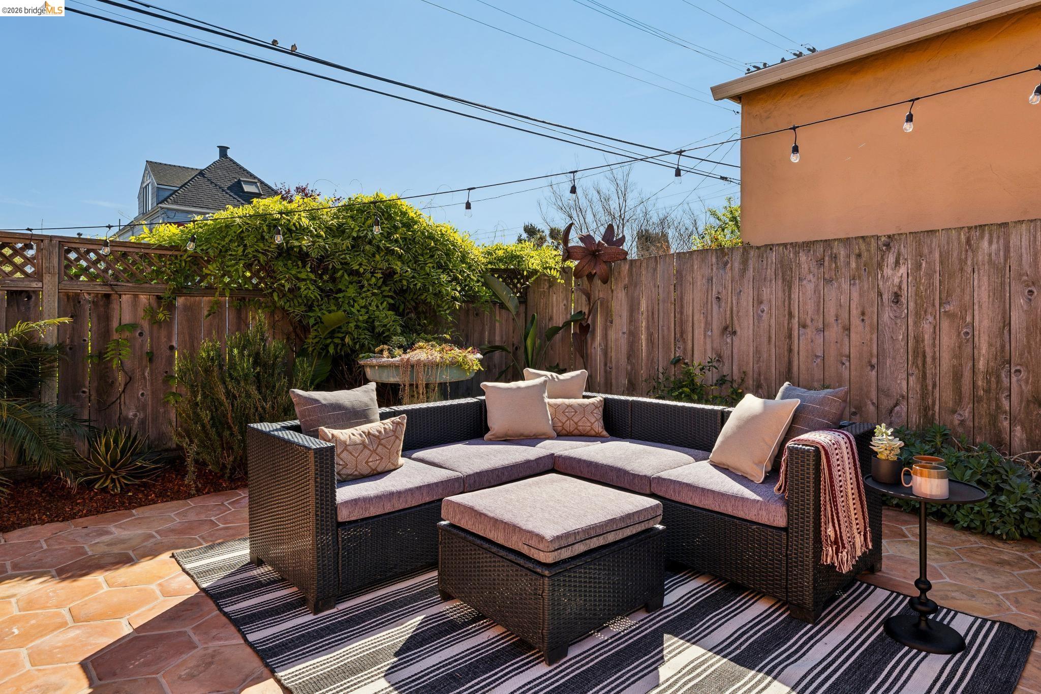 Detail Gallery Image 51 of 57 For 1136 Marin Ave, Albany,  CA 94706 - 3 Beds | 2 Baths